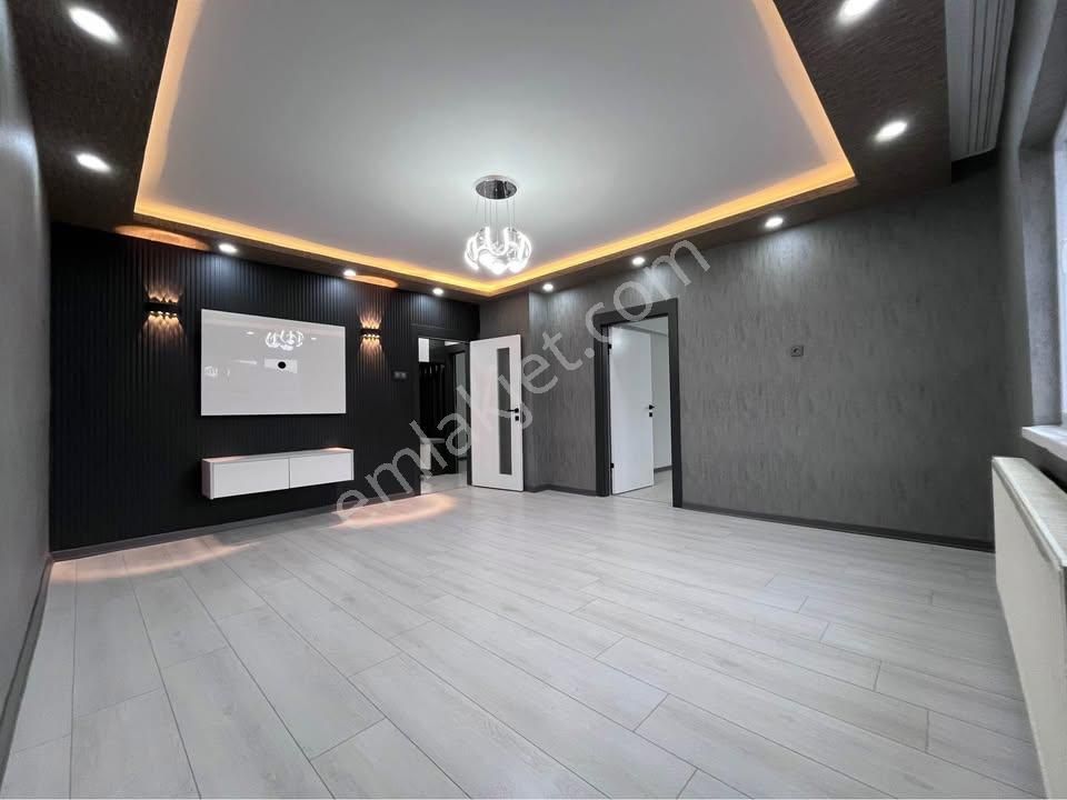 Beylikdüzü Cumhuriyet Mh. Metrobüse Yakın 5 Dk Mesafede 2+1 Dairemiz... - Görsel 4