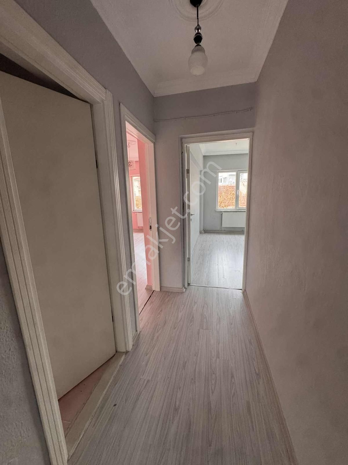 Çanakkale Merkez Cevatpaşa Mahallesi Cadde Üstü Satılık 2+1 - Görsel 17