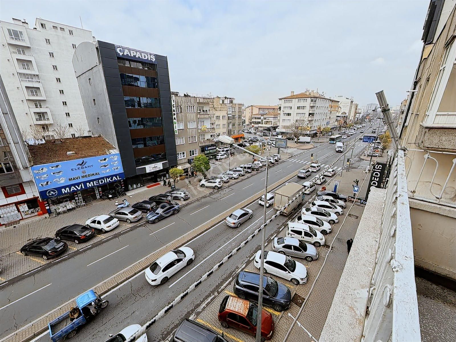 Devlet Hastanesi Caddesi Üzerinde Satılık 2+1 Fırsat Daire - Görsel 11
