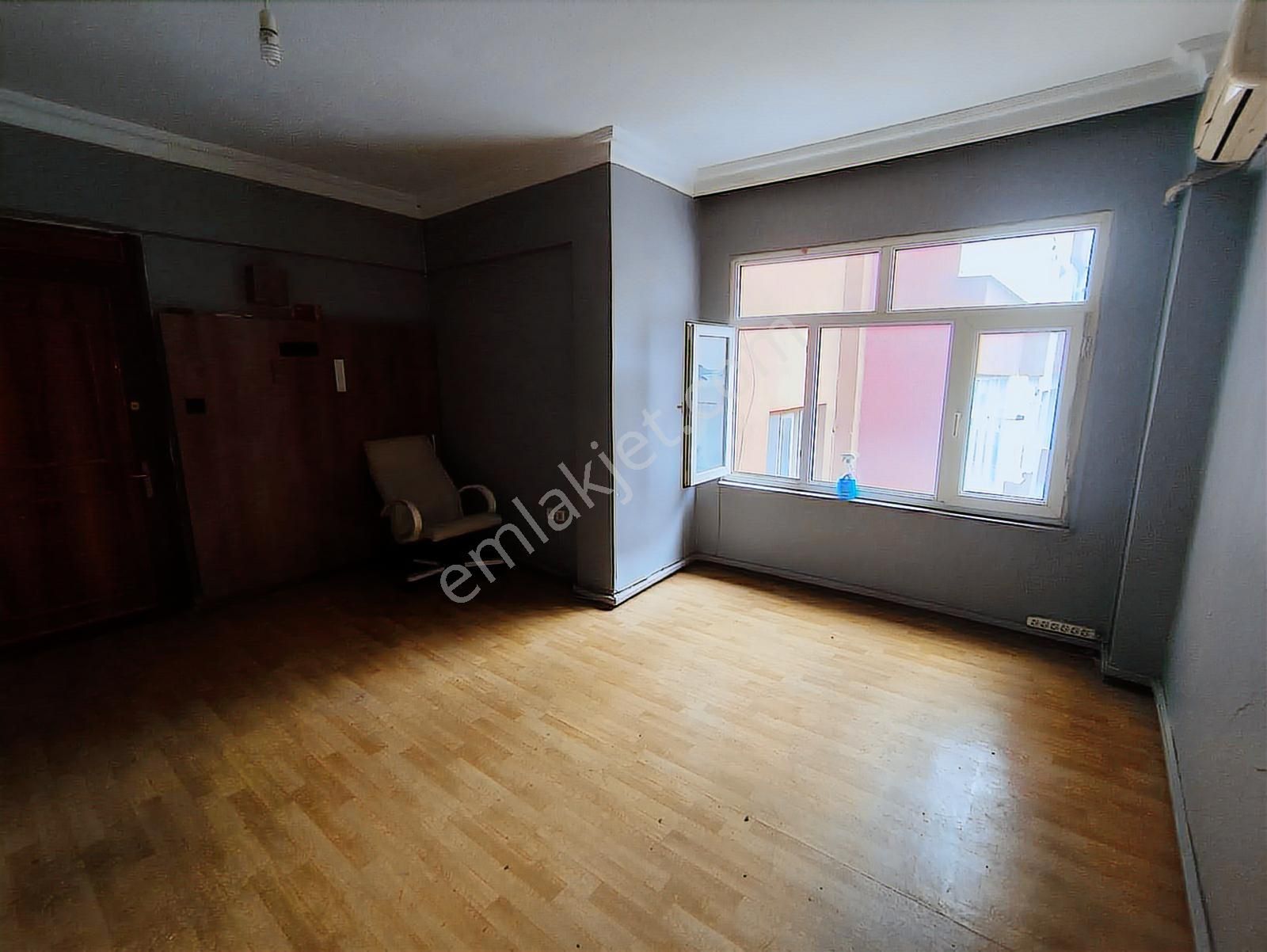 Azmir'den Belediye Karşısı Kiralık 20 M2 Ofis For Rent - Görsel 9
