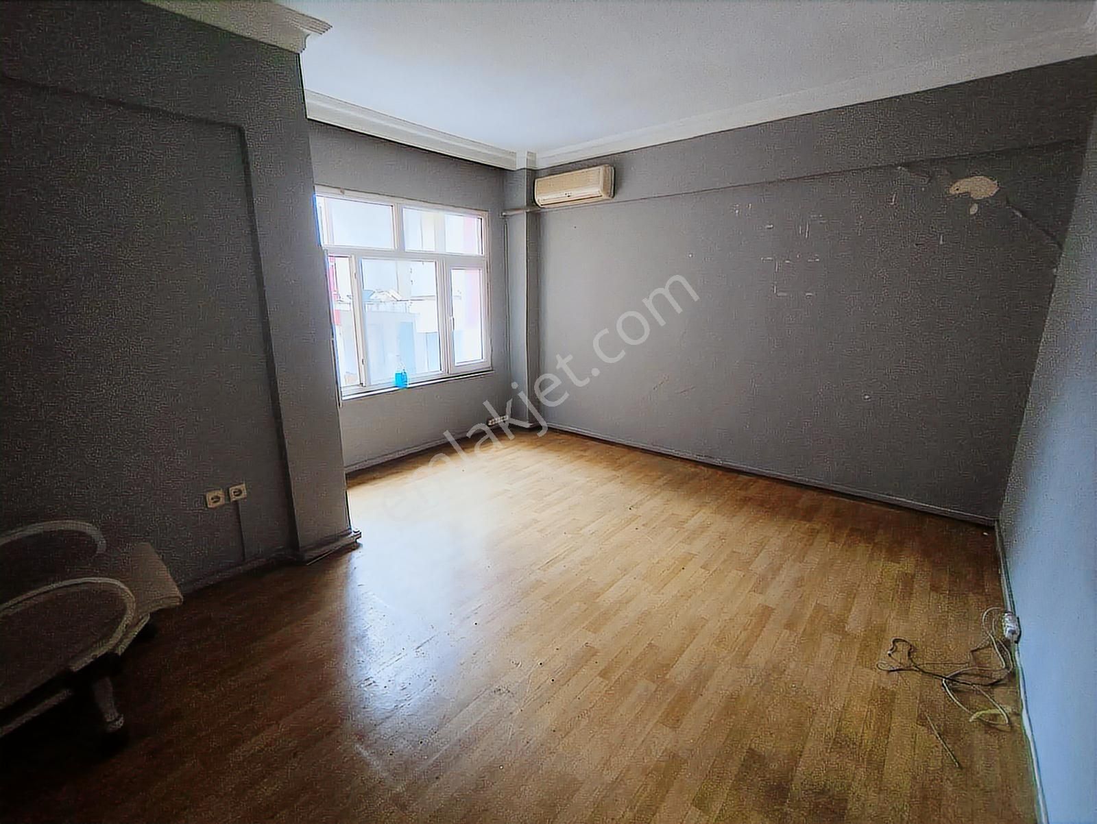 Azmir'den Belediye Karşısı Kiralık 20 M2 Ofis For Rent - Görsel 10
