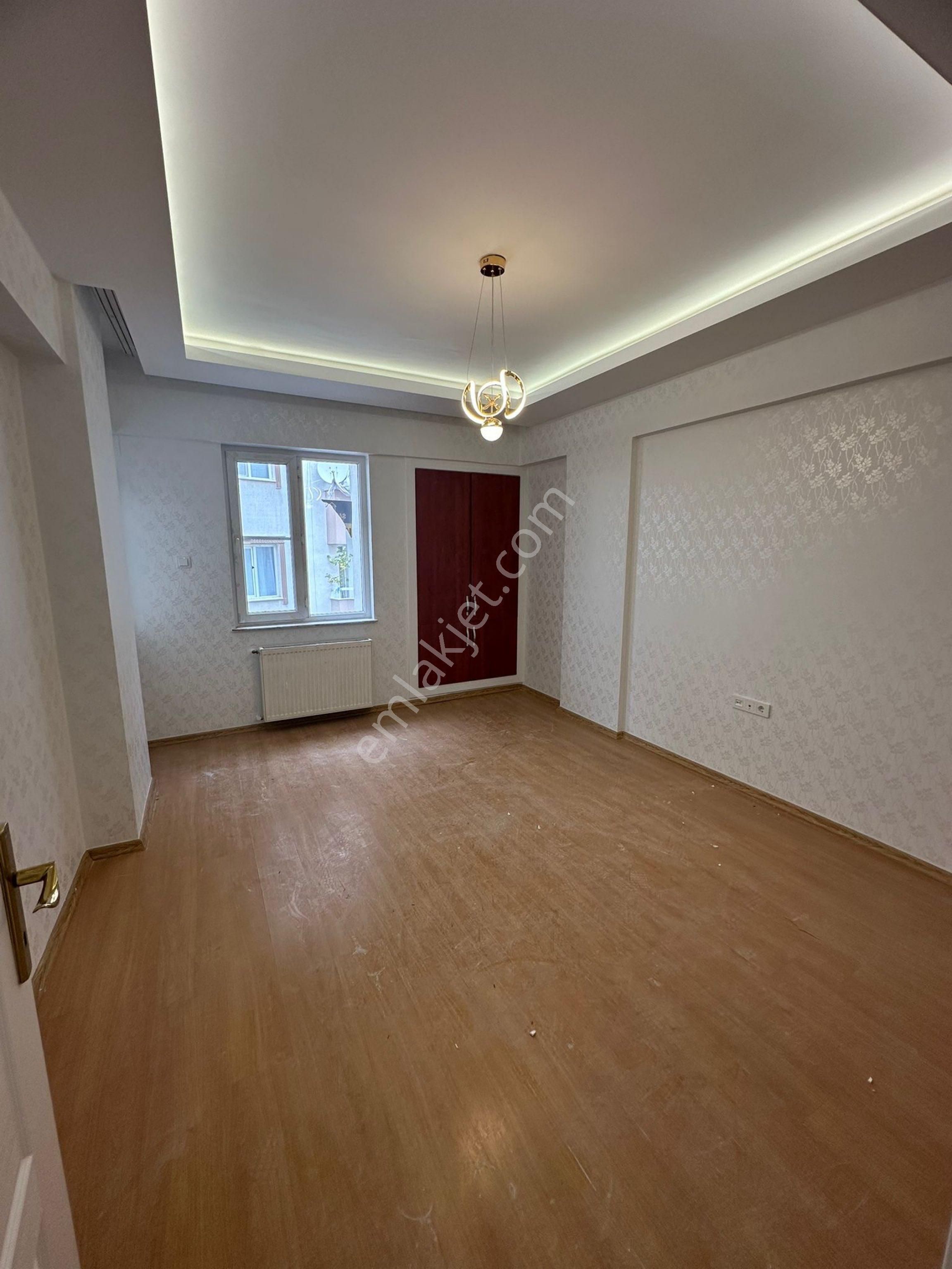 Güneykent Taksi Durağı Civarı Geniş 3+1 Çift Balkon - Görsel 3