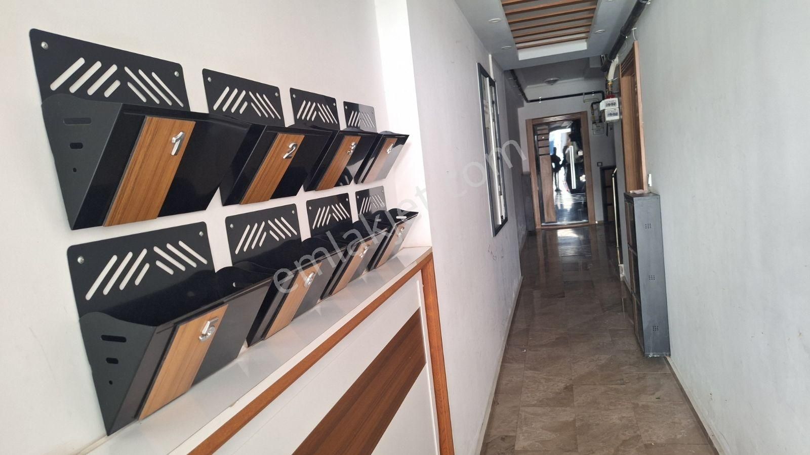 İzmır Buca Atatürk Mh. D.gazlı Eşyalı Satılık 1+1 Daire - Görsel 3