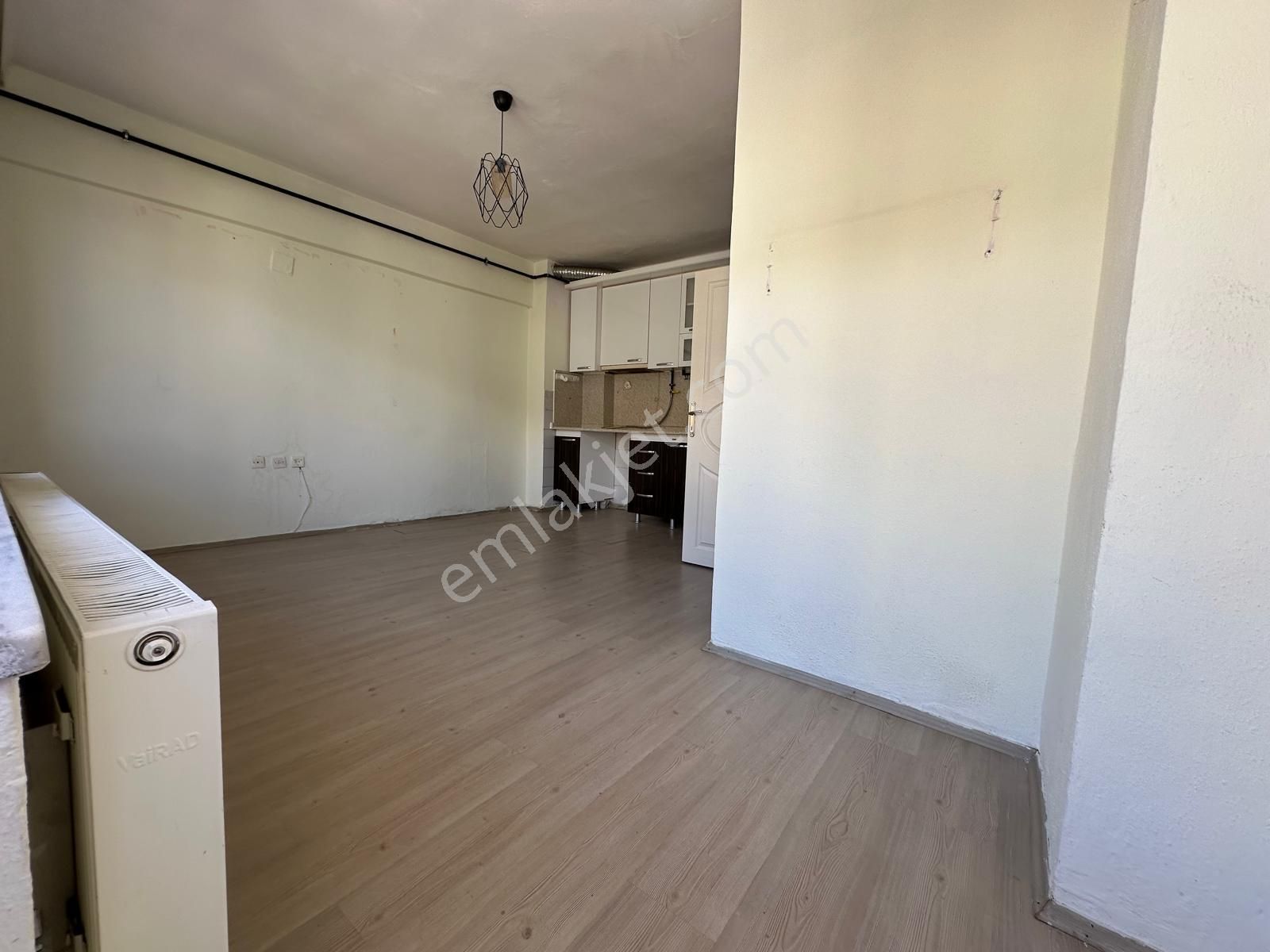 Kordona 2 Dakika,deniz Manzaralı Teraslı,merkezde Kiralık Daire - Görsel 4