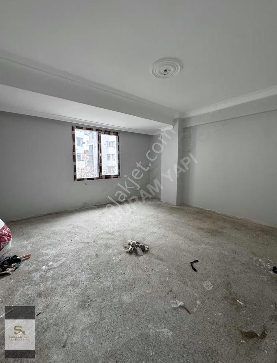 Tahtakale'de 2+1 95m2 Balkonlu Ön Cephe Yüksek Giriş Daire - Görsel 2