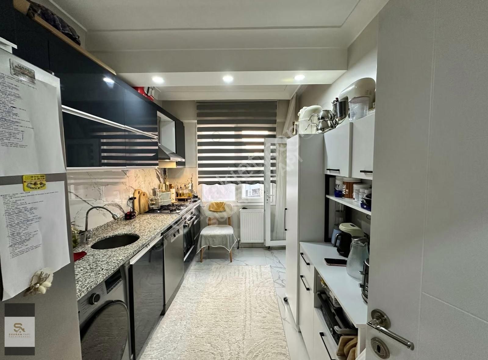 Şuuram Yapıdan Meydan Konumlu Butik Sitede 2+1 Arakat Daire - Görsel 8