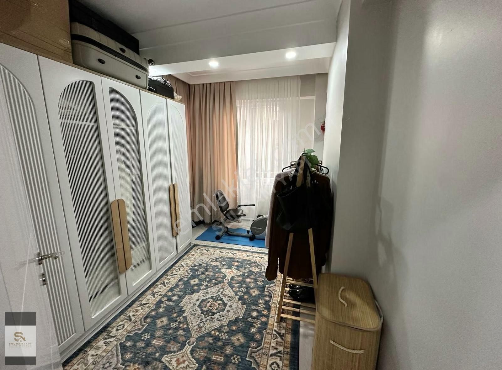 Şuuram Yapıdan Meydan Konumlu Butik Sitede 2+1 Arakat Daire - Görsel 15