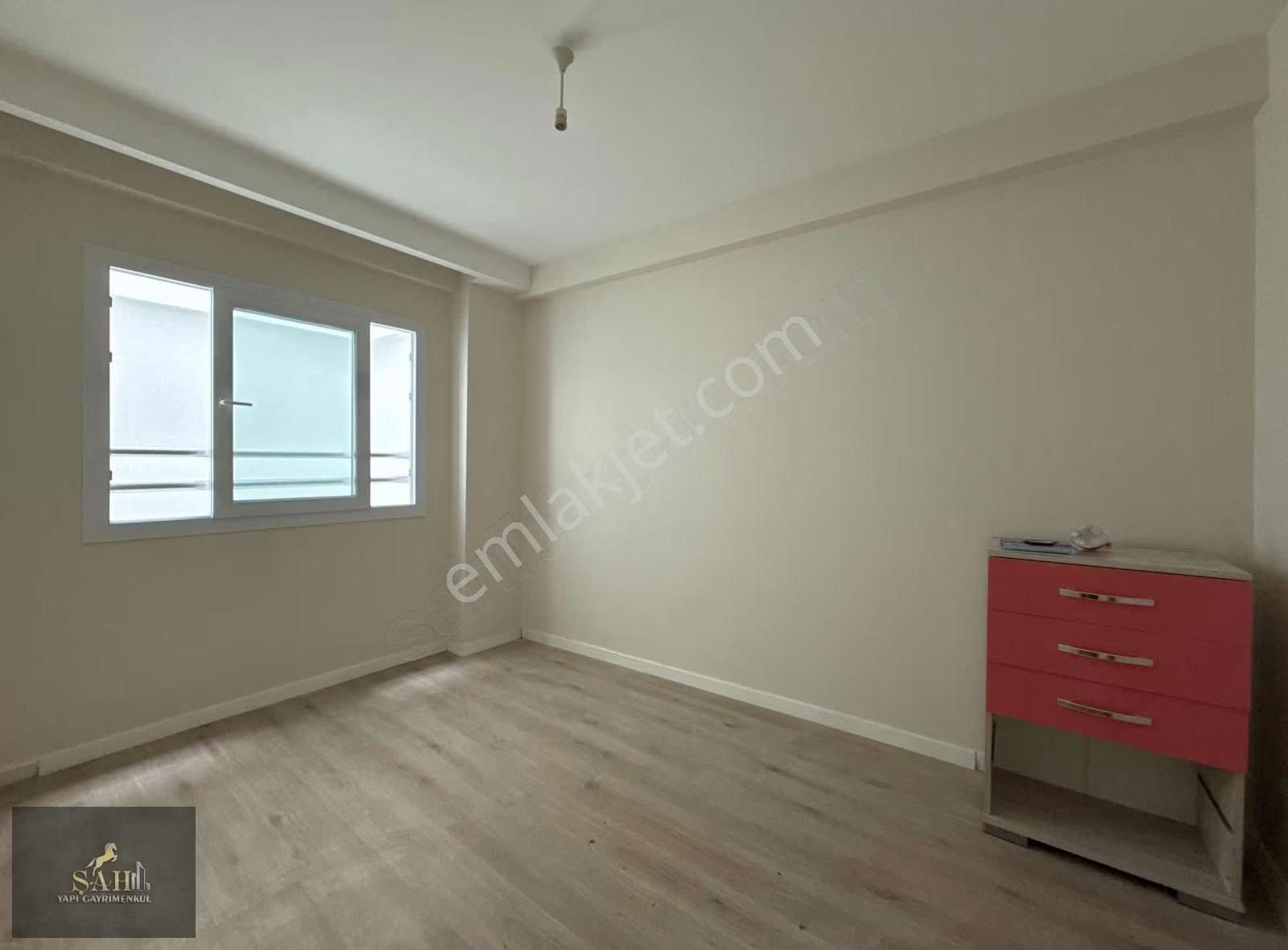 Şah Yapı'dan Toros Üniversitesi Civarı 1+1 Kiralık Daire - Görsel 4