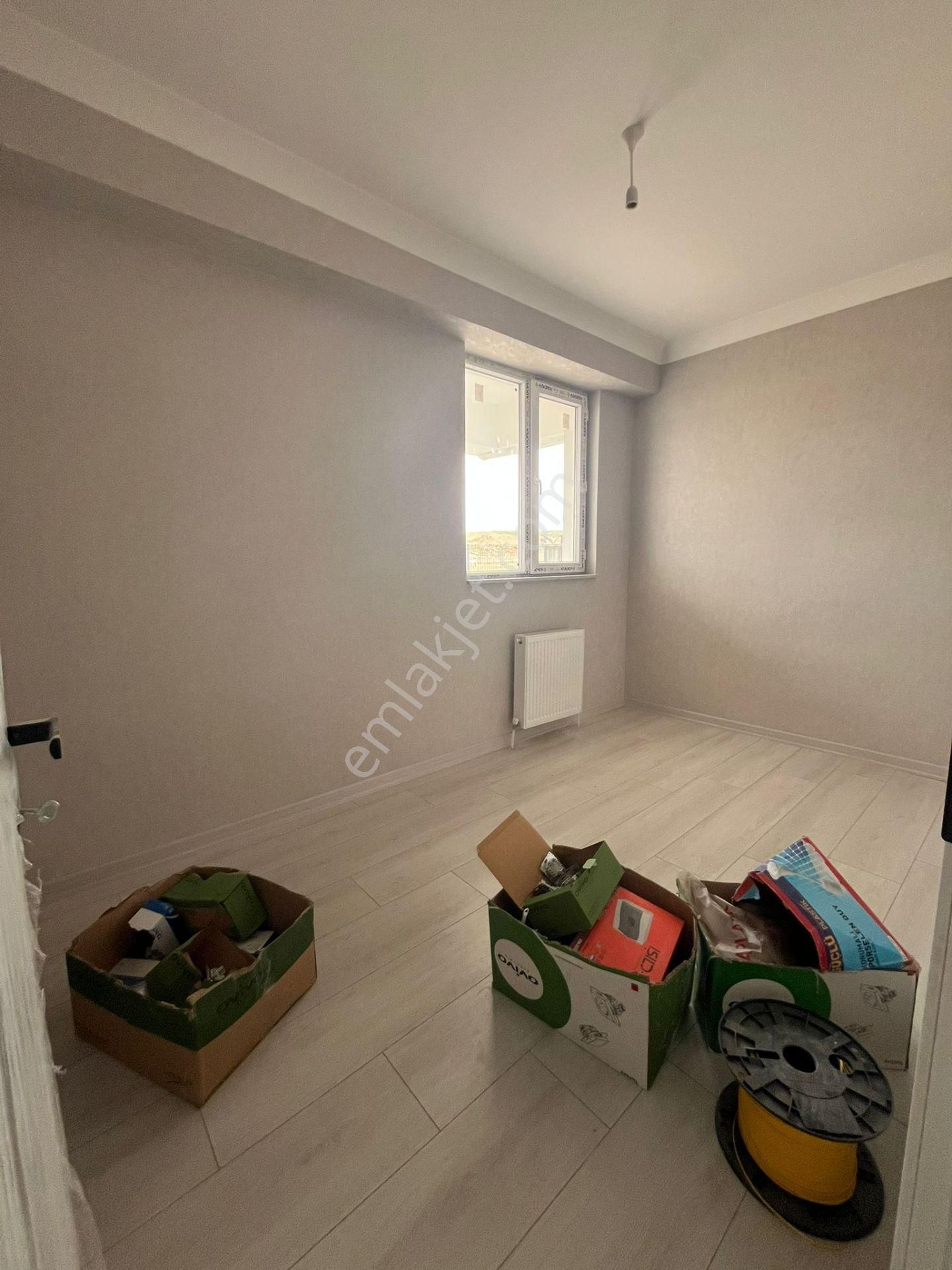 Yıldız'dan 29 Ekim Mah'de Hiç Oturulmamış Kiralık 2+1 !!! - Görsel 9