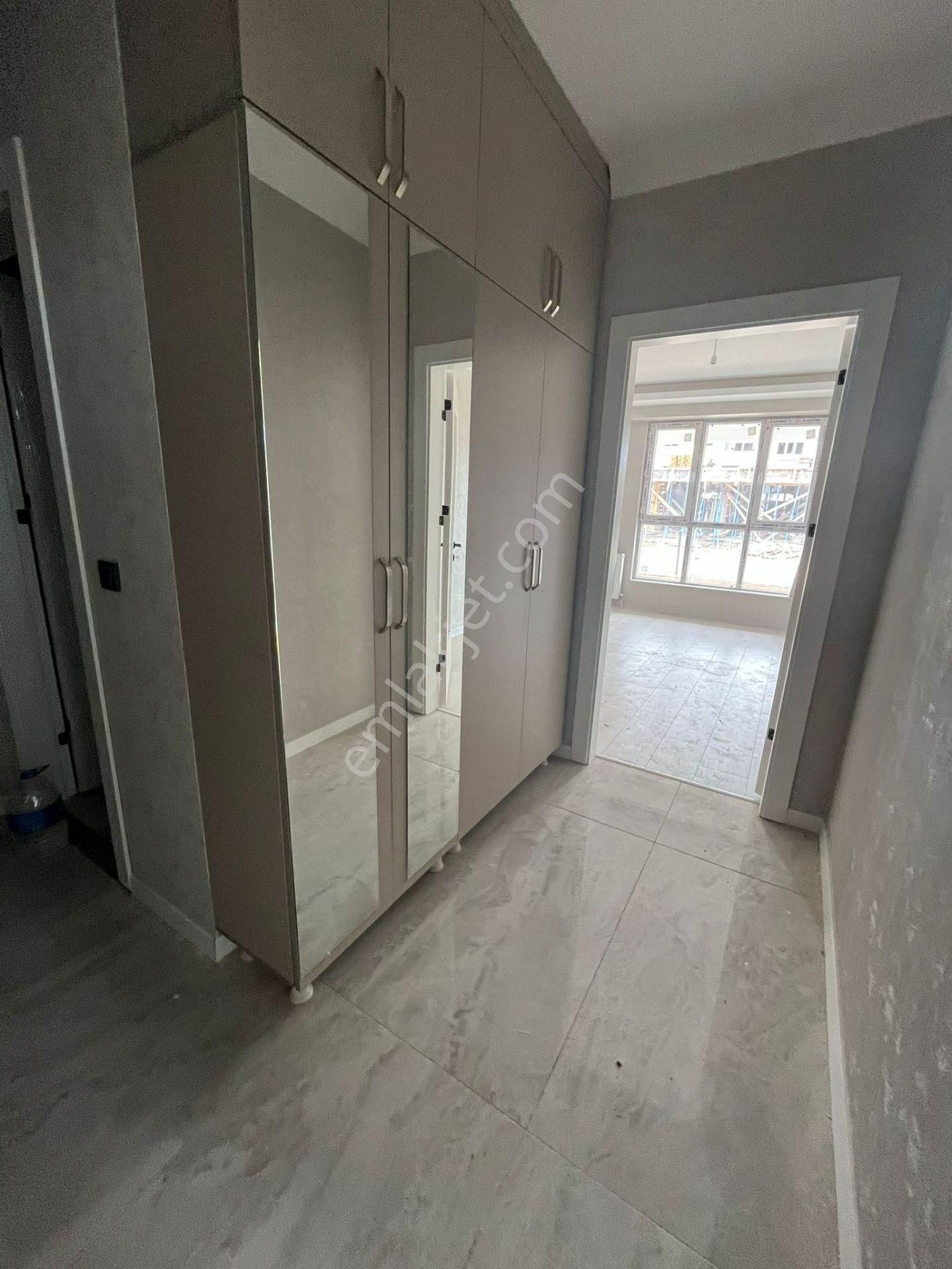 Yıldız'dan 29 Ekim Mah'de Hiç Oturulmamış Kiralık 2+1 !!! - Görsel 7