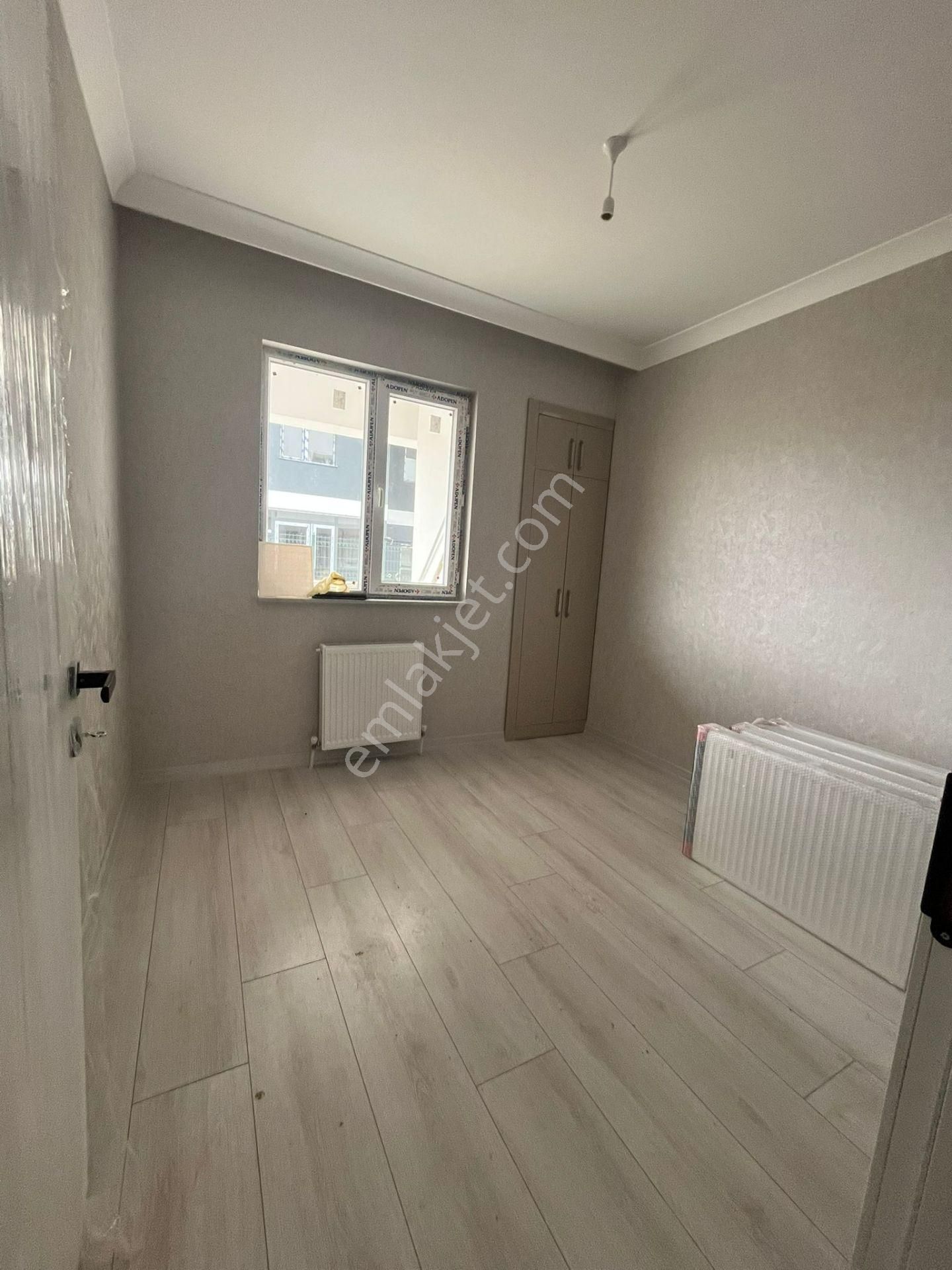 Yıldız'dan 29 Ekim Mah'de Hiç Oturulmamış Kiralık 2+1 !!! - Görsel 12