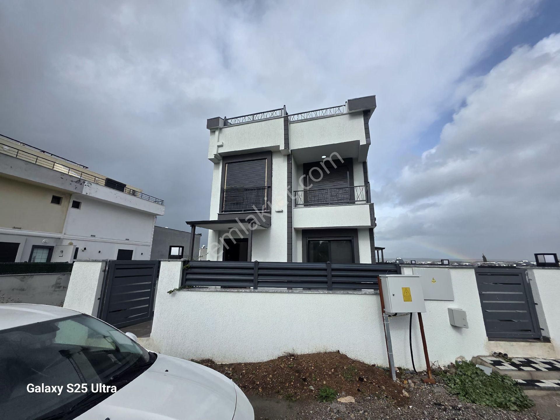 Didim Hisarda 3+1satlık Fırsat Villa - Görsel 3