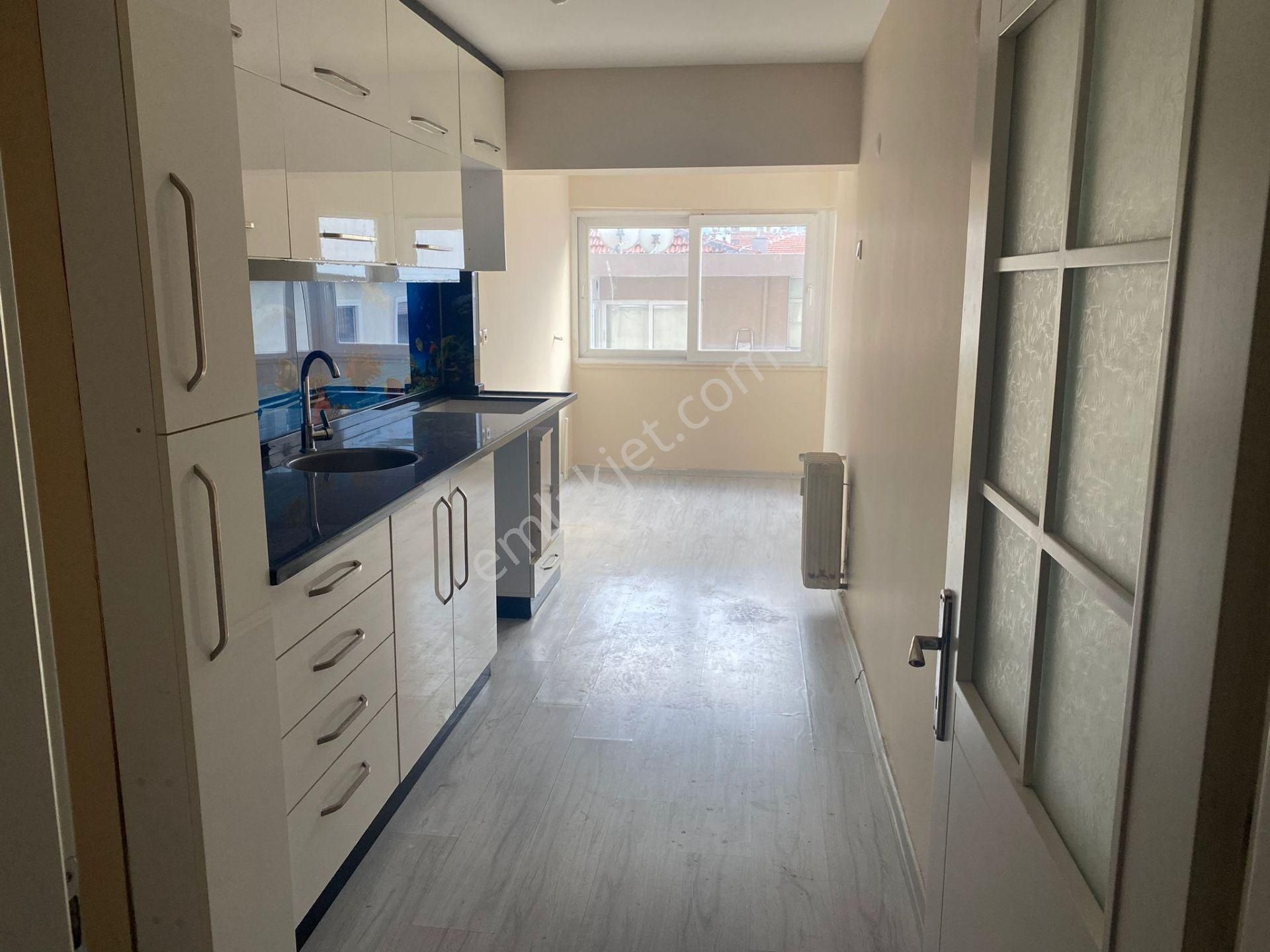 İnöncadde Uzeri Noktada Asansörlü Otoparklı Dogalgaz Asansör - Görsel 13