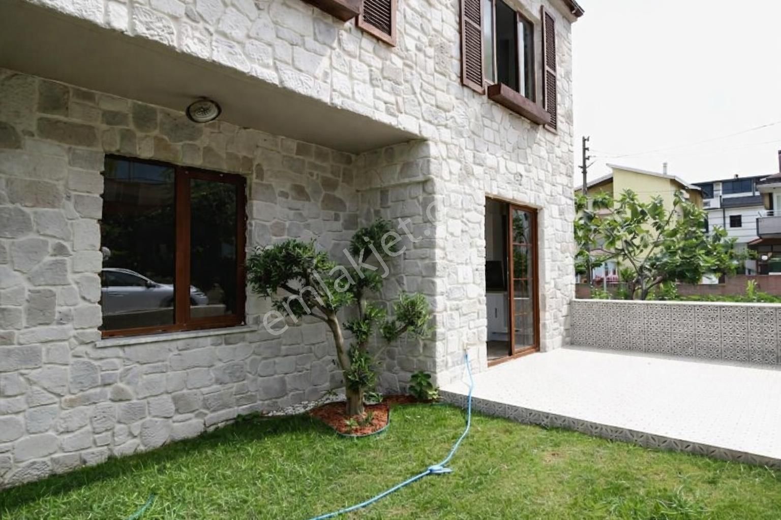 Kocaali Yalıda Denize 1. Parsel 3+1 Manzaralı Tripleks Villa - Görsel 9