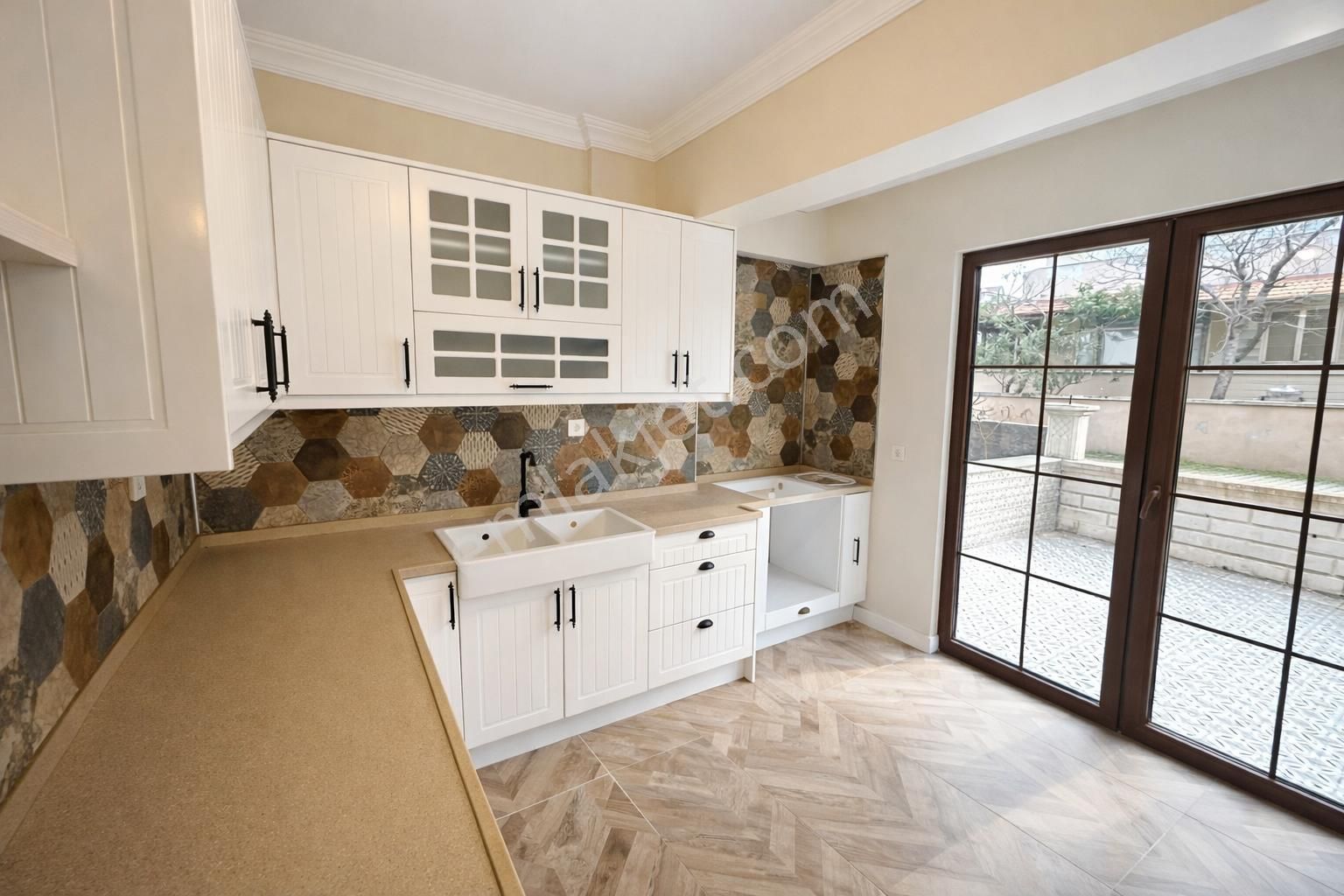 Kocaali Yalıda Denize 1. Parsel 3+1 Manzaralı Tripleks Villa - Görsel 12