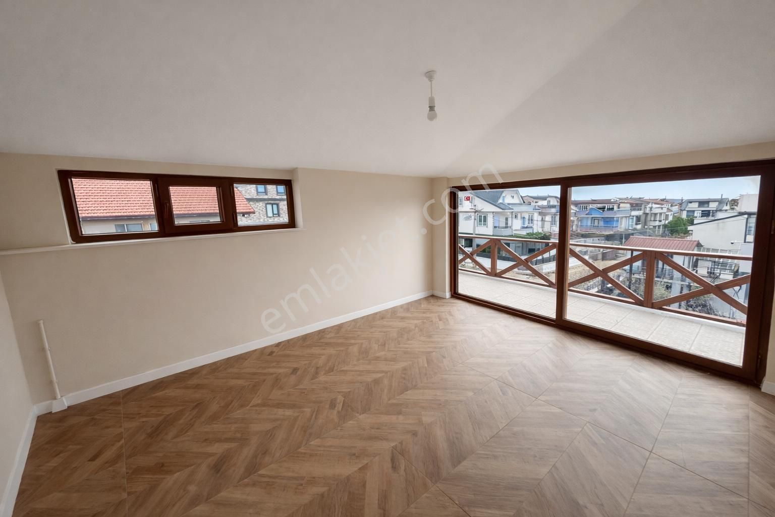 Kocaali Yalıda Denize 1. Parsel 3+1 Manzaralı Tripleks Villa - Görsel 20