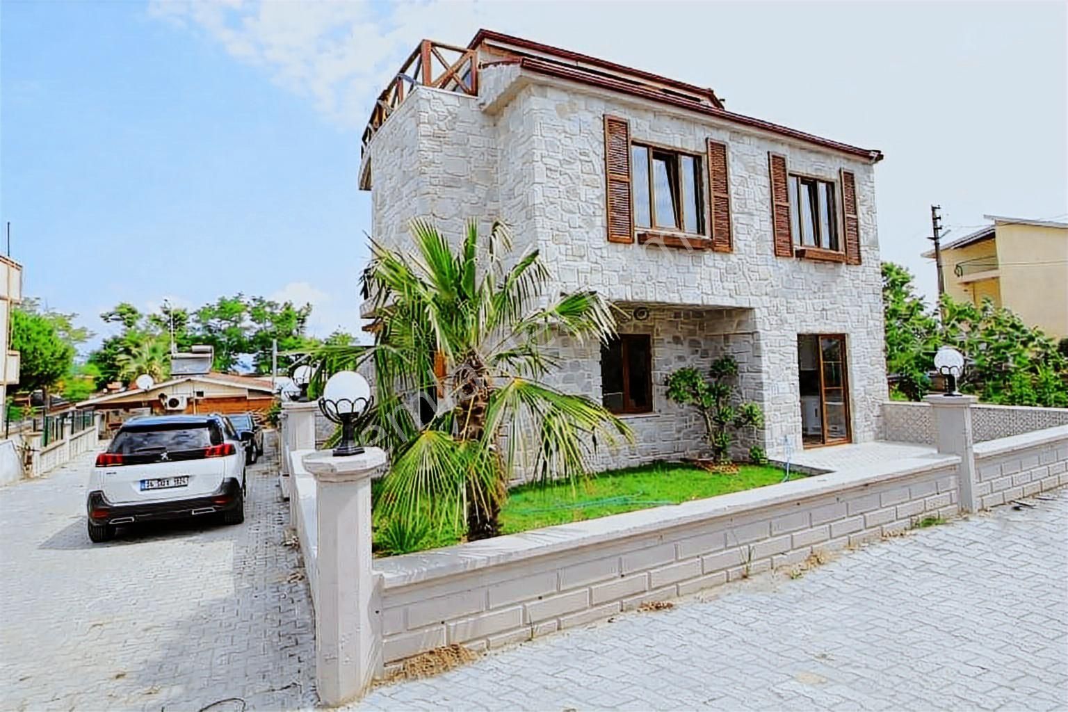 Kocaali Yalıda Denize 1. Parsel 3+1 Manzaralı Tripleks Villa - Görsel 3