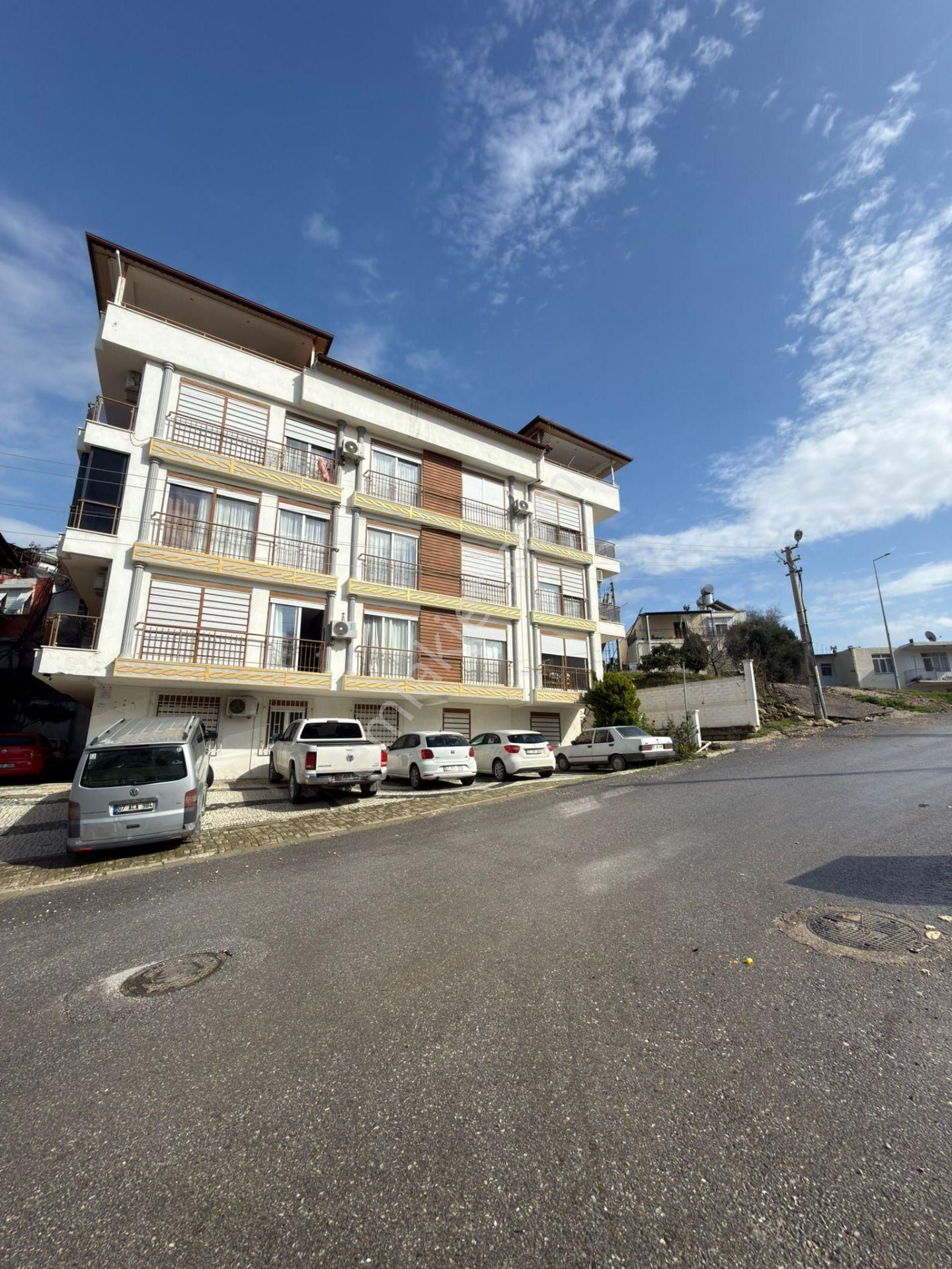 Manavgat Kasaplar Mahallesinde 3+1 Satılık Dubleks Daire - Görsel 3