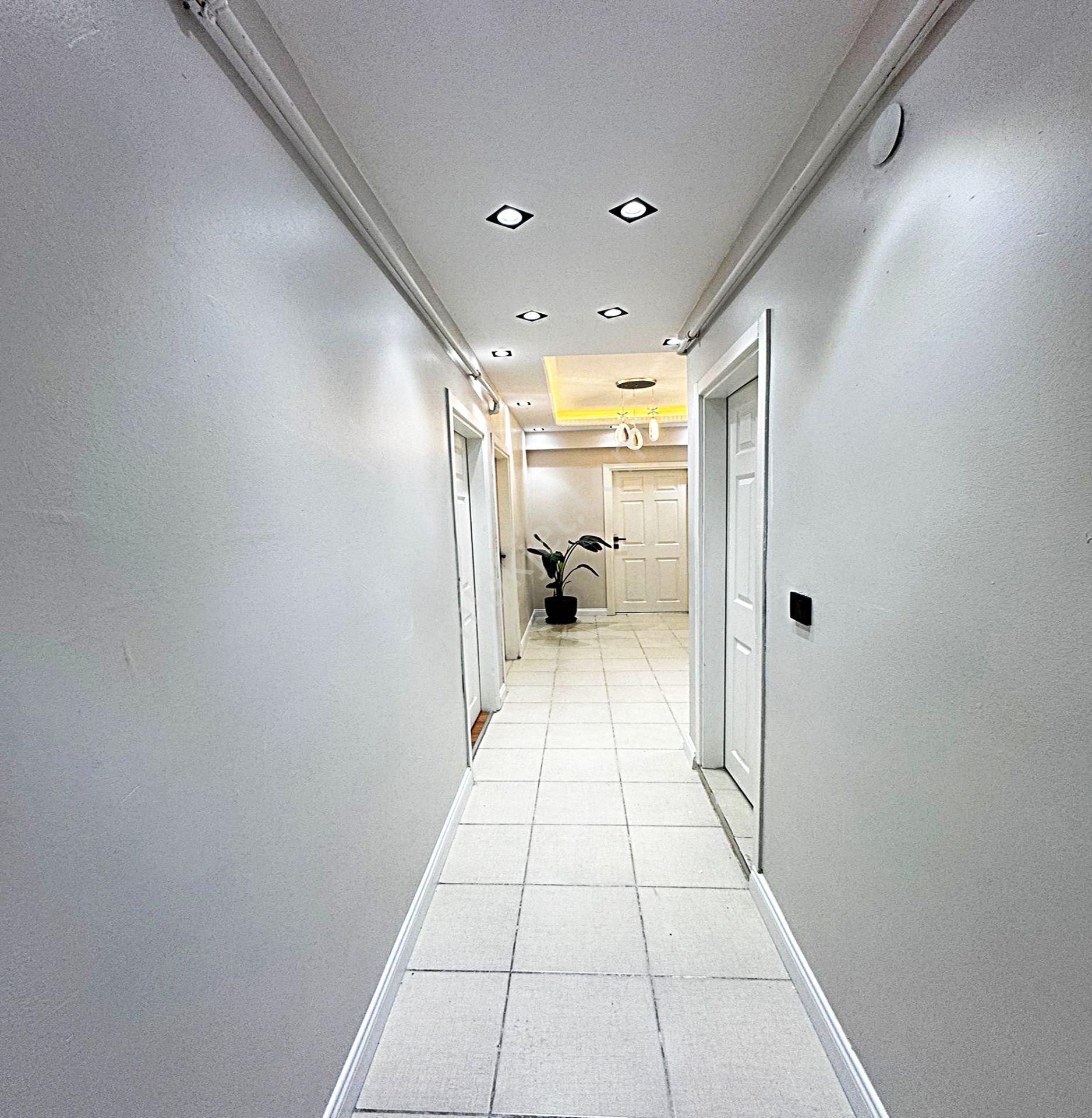 Metrobüse Yakın Ultra Lüks Yeni Bina İskanlı 2+1 Geniş Satılık Daire - Görsel 12