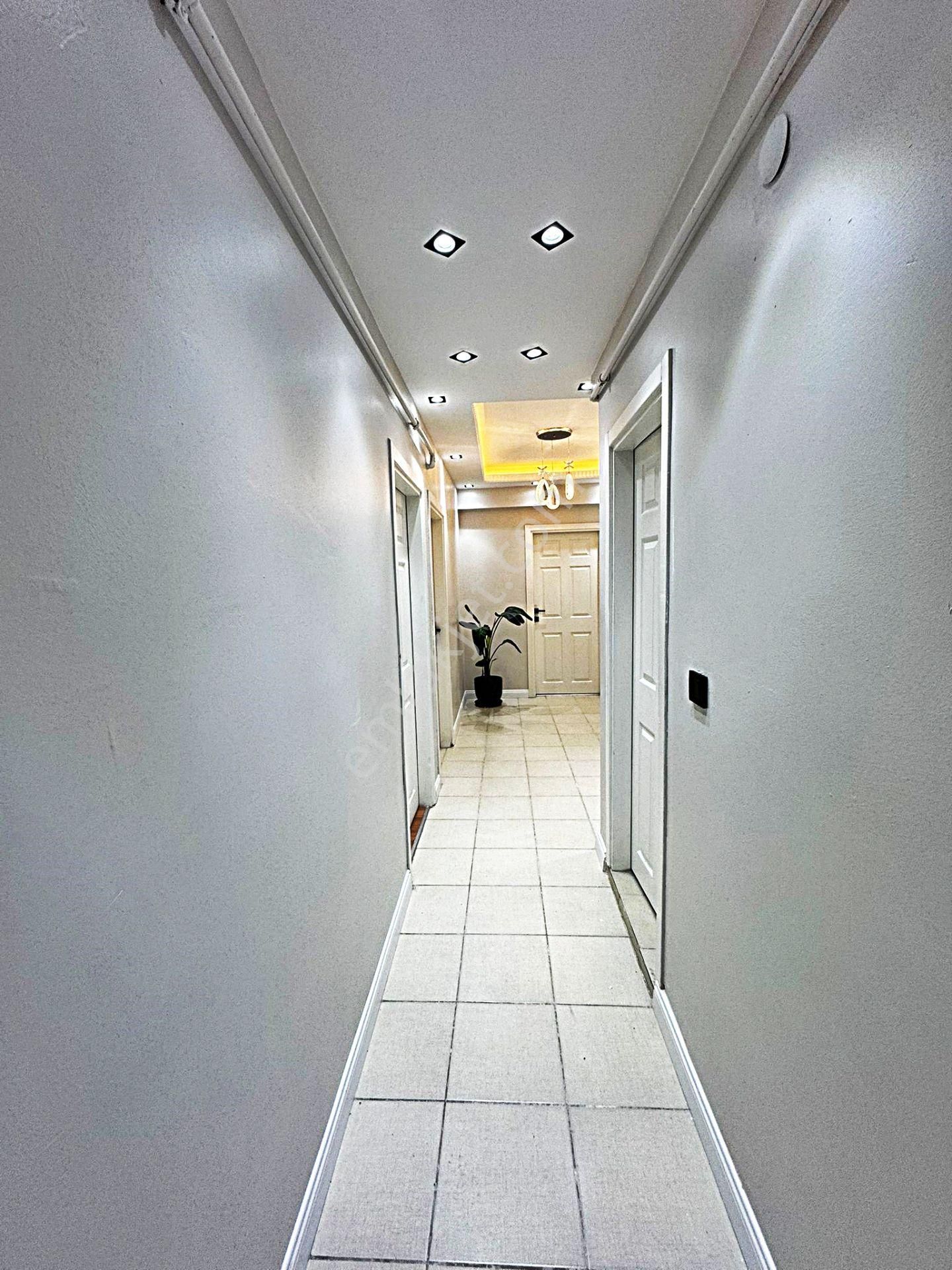 Metrobüse Yakın Ultra Lüks Yeni Bina İskanlı 2+1 Geniş Satılık Daire - Görsel 13