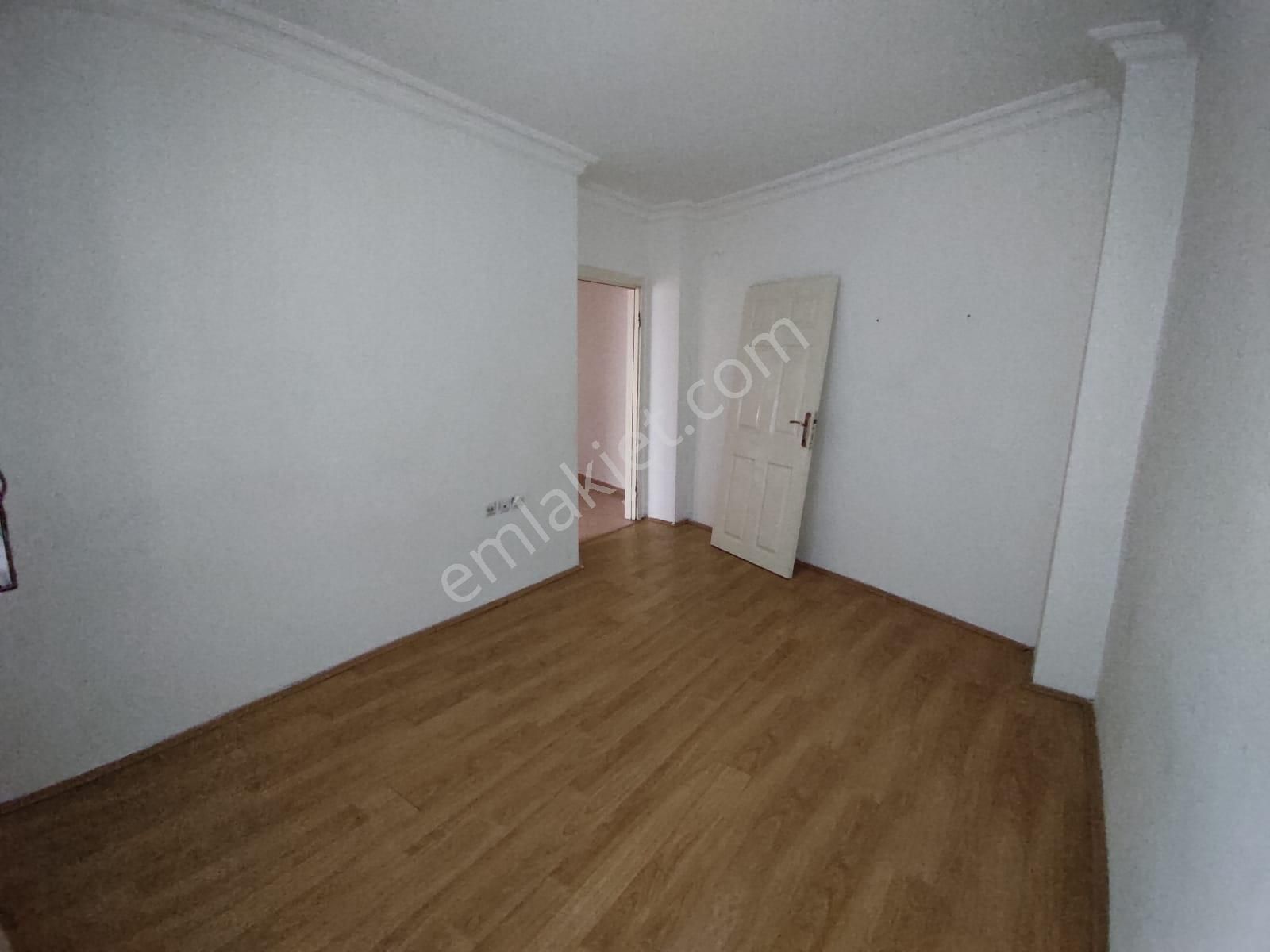 Özlem Caddesi Paraleli 2+1 Satılık Daire** - Görsel 6