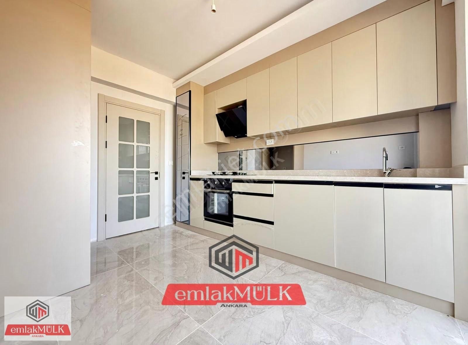 Emlak Mülk'ten İskanlı Kiralık 2+1 Lüks Daire