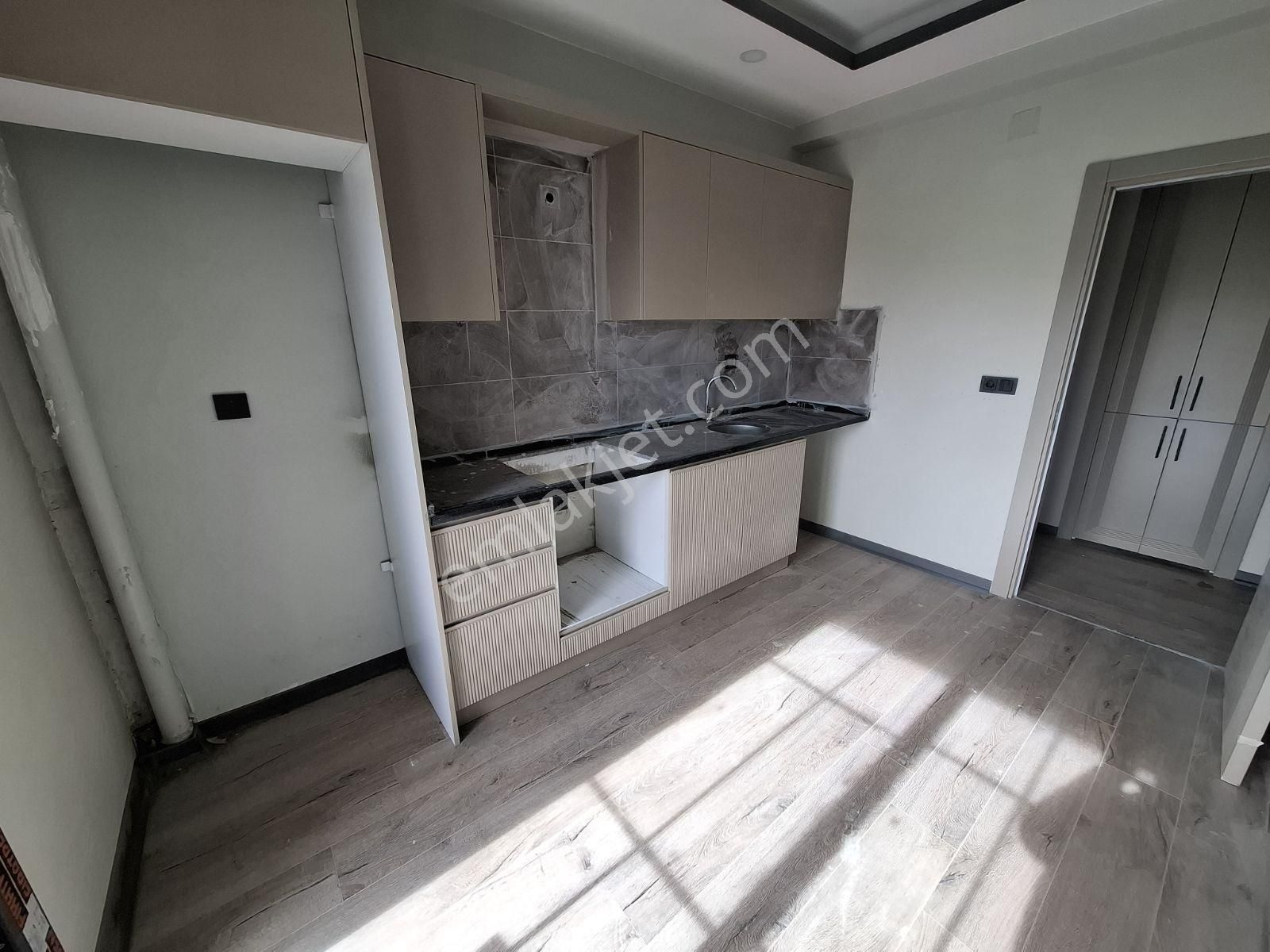 Atıcı'dan Belediye Arkasında Lüks Geniş Kombili 2+1 - Görsel 2