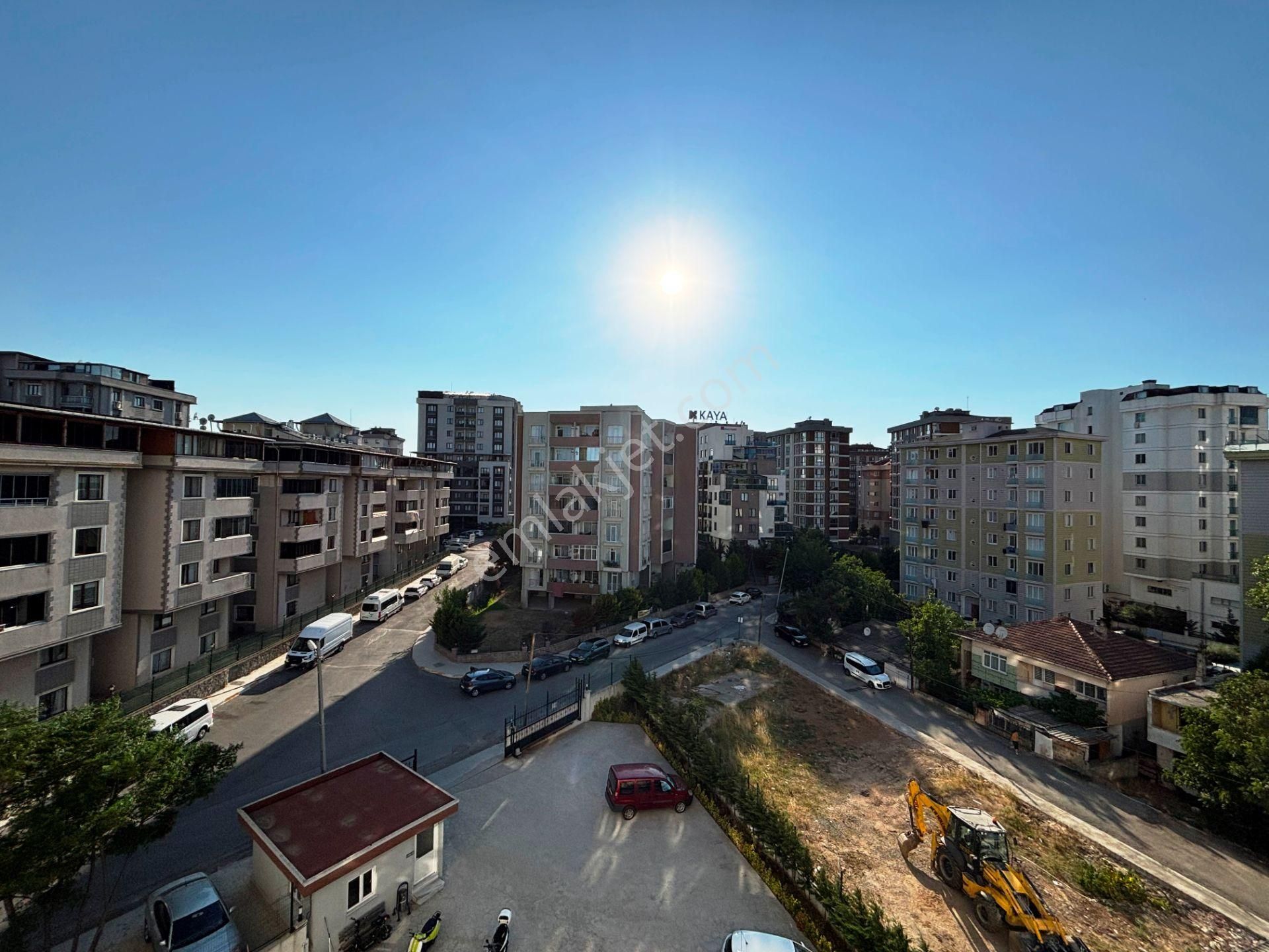 Lunaport Sitesi Kurtköy 25.000 Kiracılı Ara Kat 80m2 Satılık 2+1