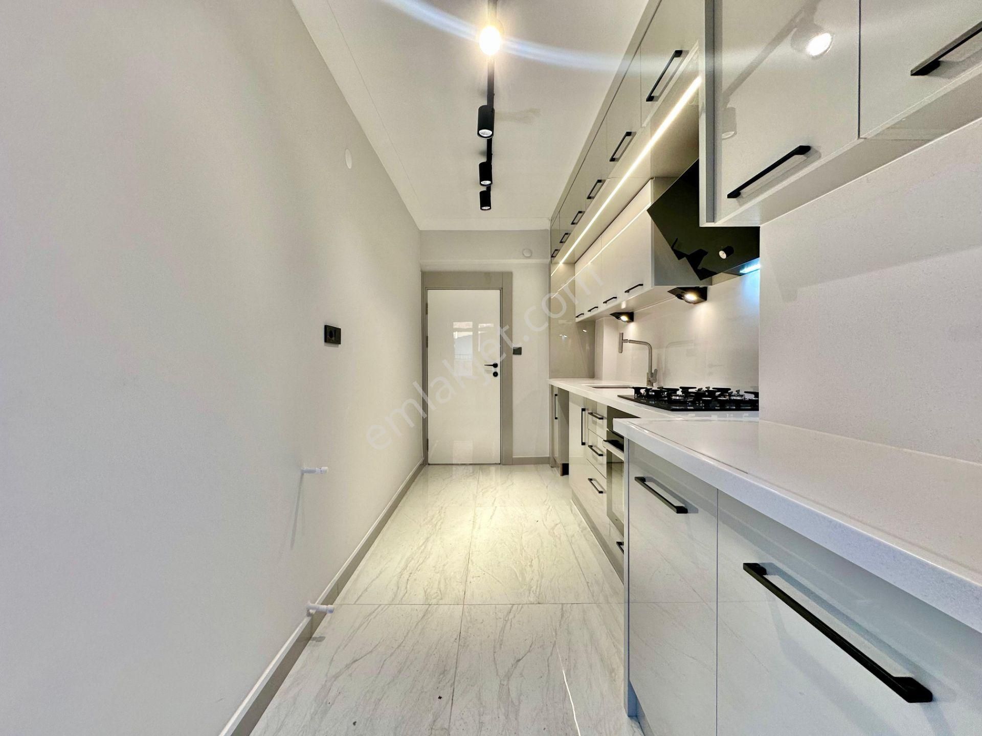 ꧁ay Emlak'tan꧂akçay 'da Ayrı Mutfak Köşe Ön Cephe Satılık 2+1 Muhteşem Doğa Manzaralı Daire - Görsel 4