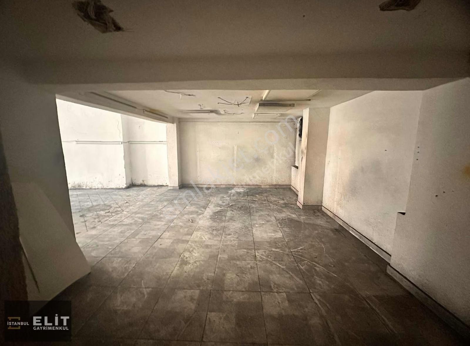 Fikirtepe Metrobüs Durağı Çıkışı - Kiralık Dükkan - Görsel 6