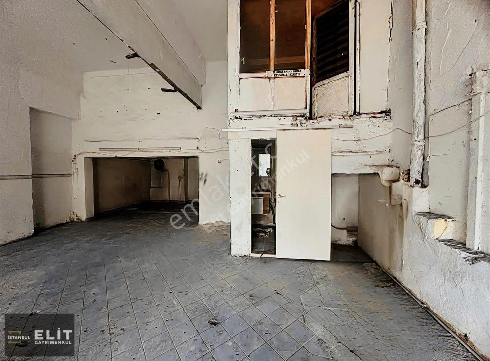 Fikirtepe Metrobüs Durağı Çıkışı - Kiralık Dükkan - Görsel 11