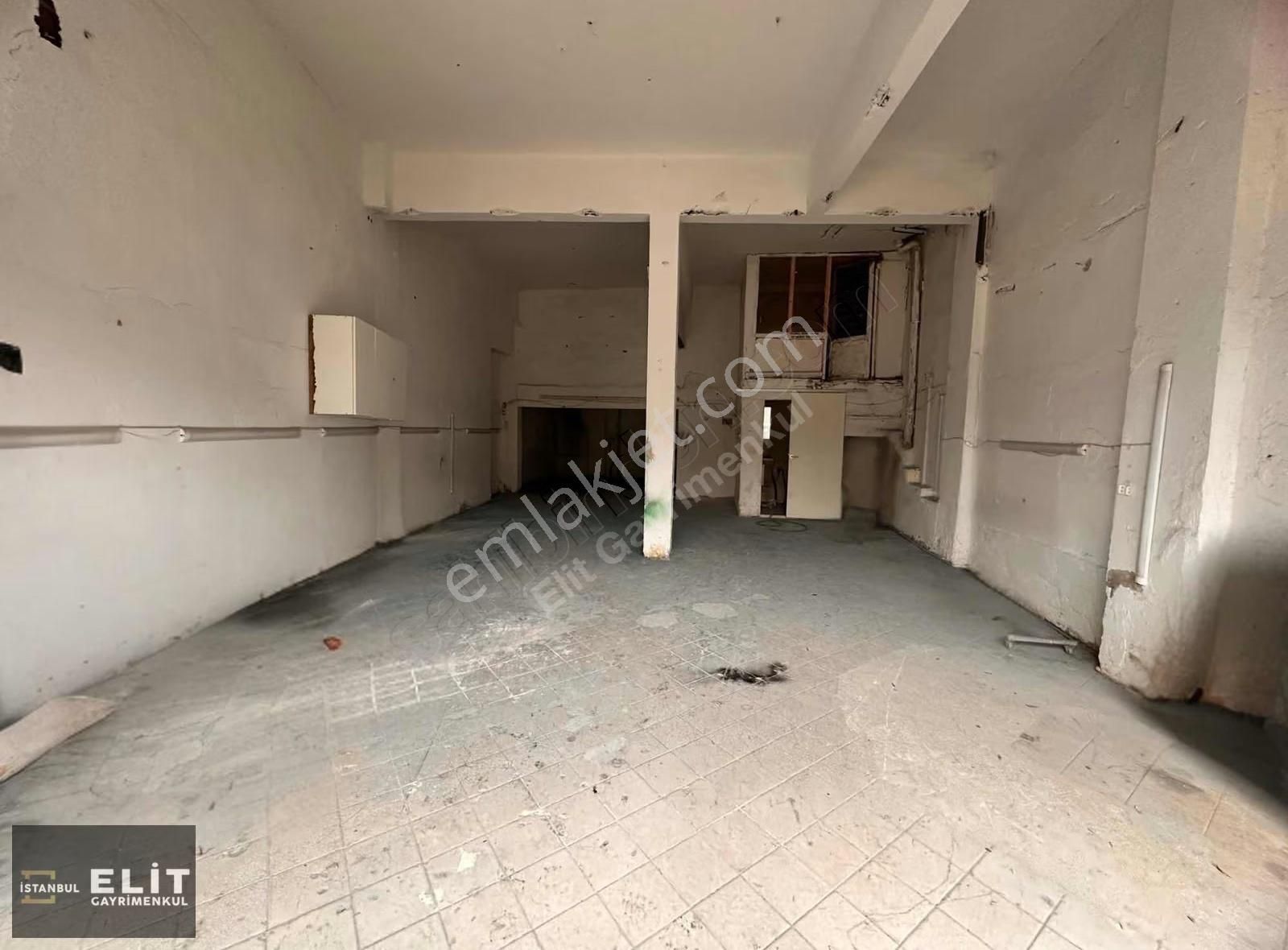 Fikirtepe Metrobüs Durağı Çıkışı - Kiralık Dükkan - Görsel 4