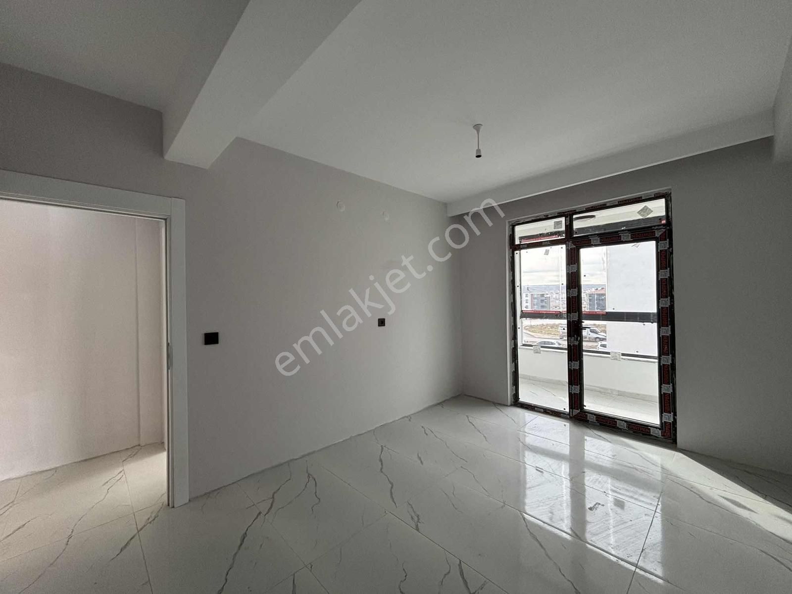 Eker'den Tarih & Albayrak Bulvarı Yakını Ultra Lüks 3+1 Daireler - Görsel 15