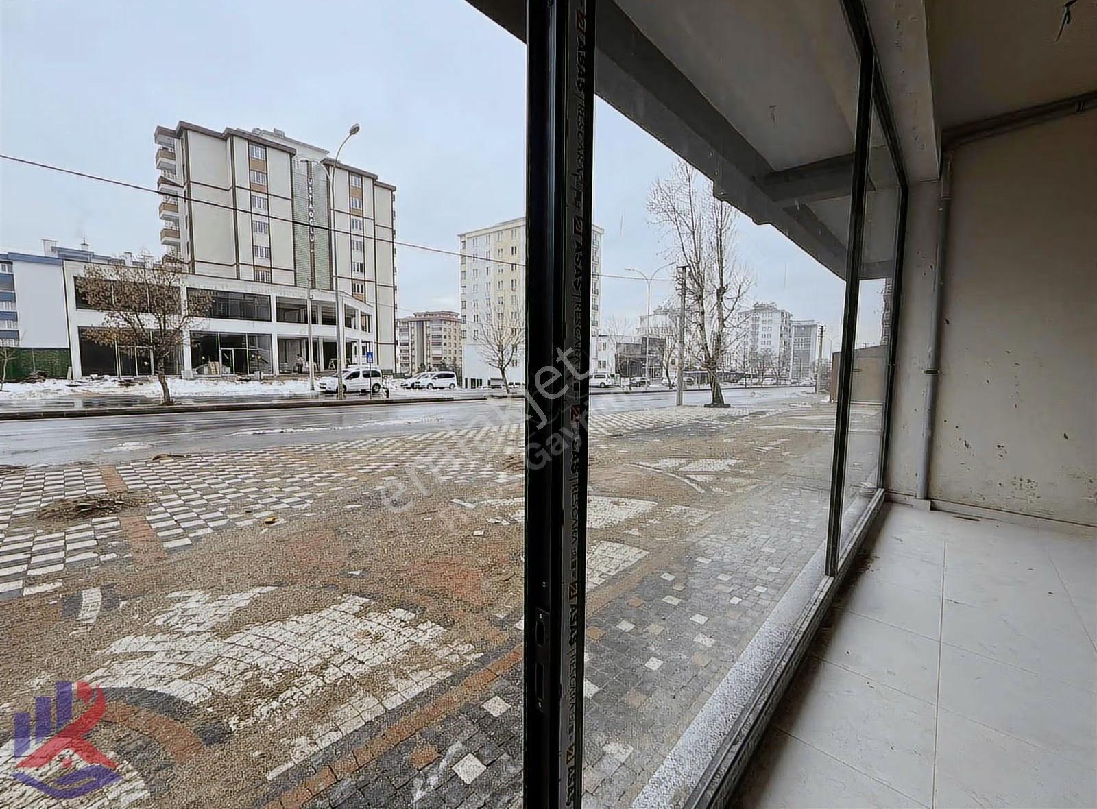 Reos Gayrimenkul'den Mini Hal Karşı Caddesi Satılık Dükkan - Görsel 8