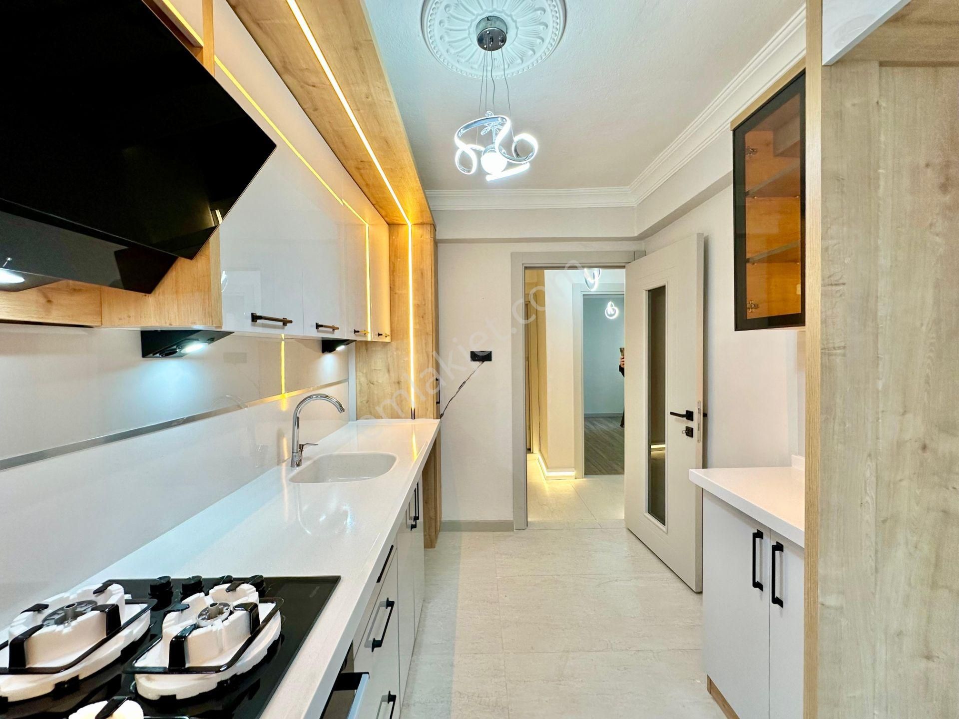 ꧁ay Emlaktan꧁akçay Merkezde İçi Komple Yenilenmiş Ultra Lüks Tasarım Giriş Üstü Satılık 2+1 Daire - Görsel 5