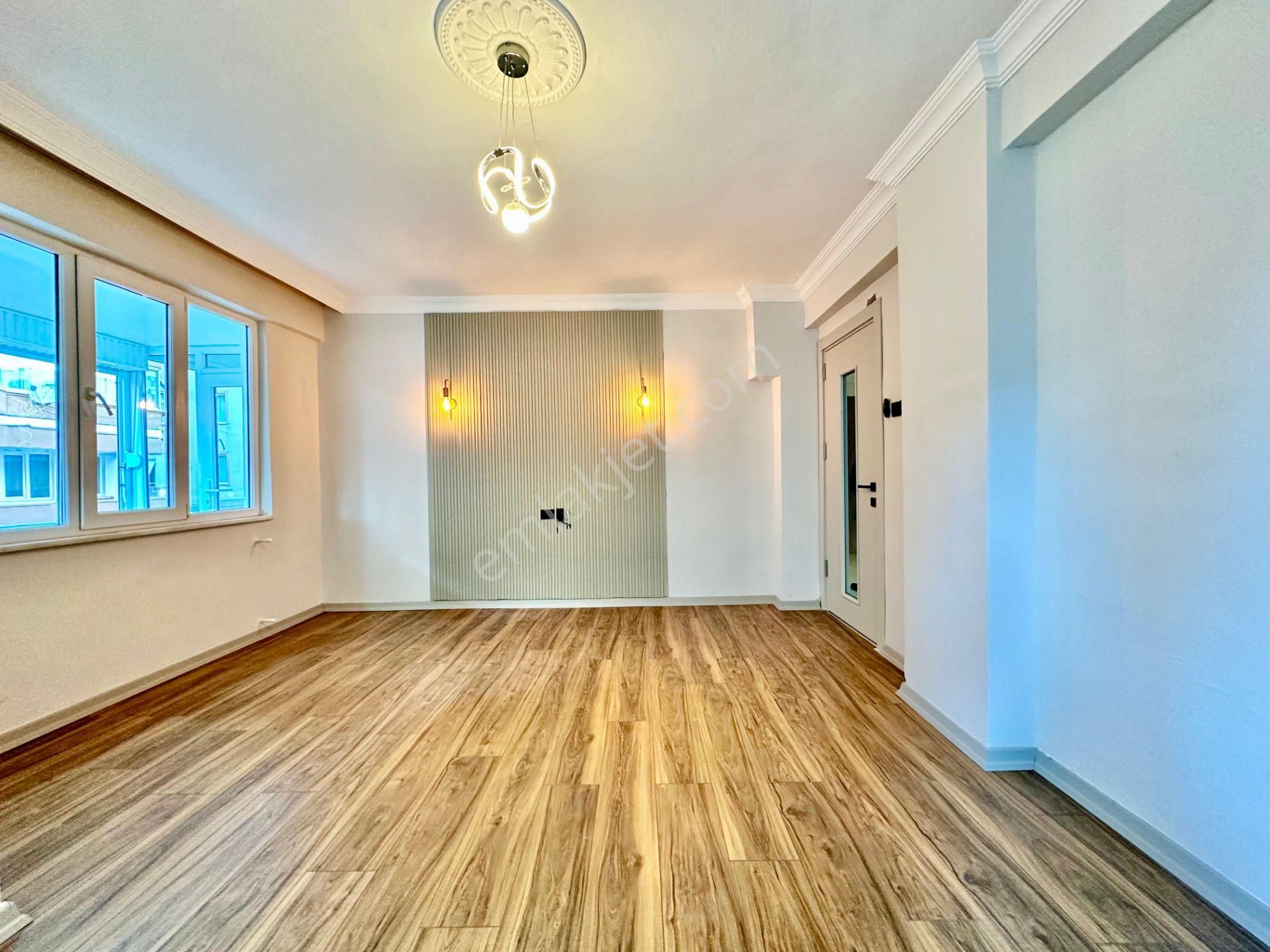 ꧁ay Emlaktan꧁akçay Merkezde İçi Komple Yenilenmiş Ultra Lüks Tasarım Giriş Üstü Satılık 2+1 Daire - Görsel 10