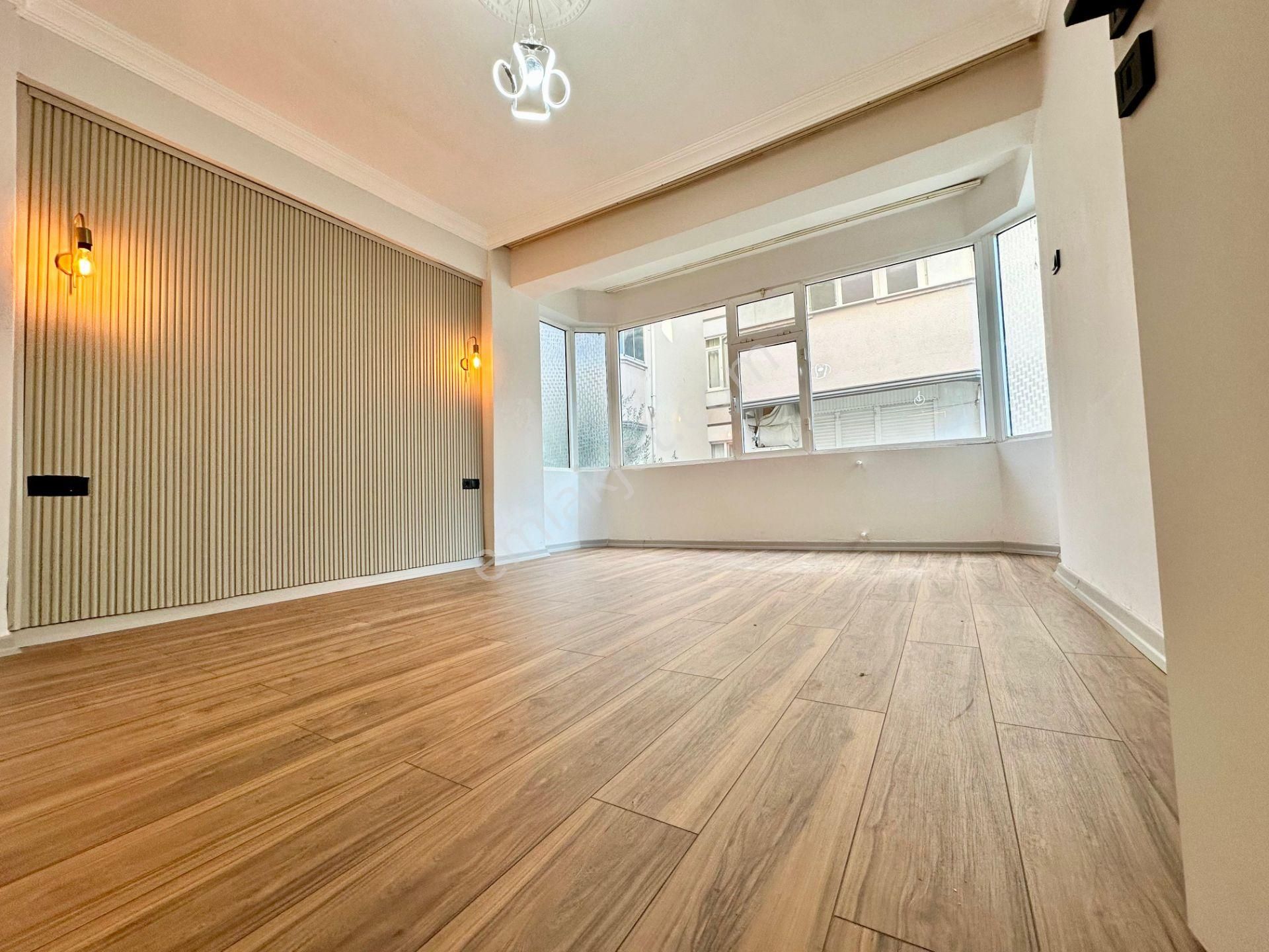 ꧁ay Emlaktan꧁akçay Merkezde İçi Komple Yenilenmiş Ultra Lüks Tasarım Giriş Üstü Satılık 2+1 Daire - Görsel 24