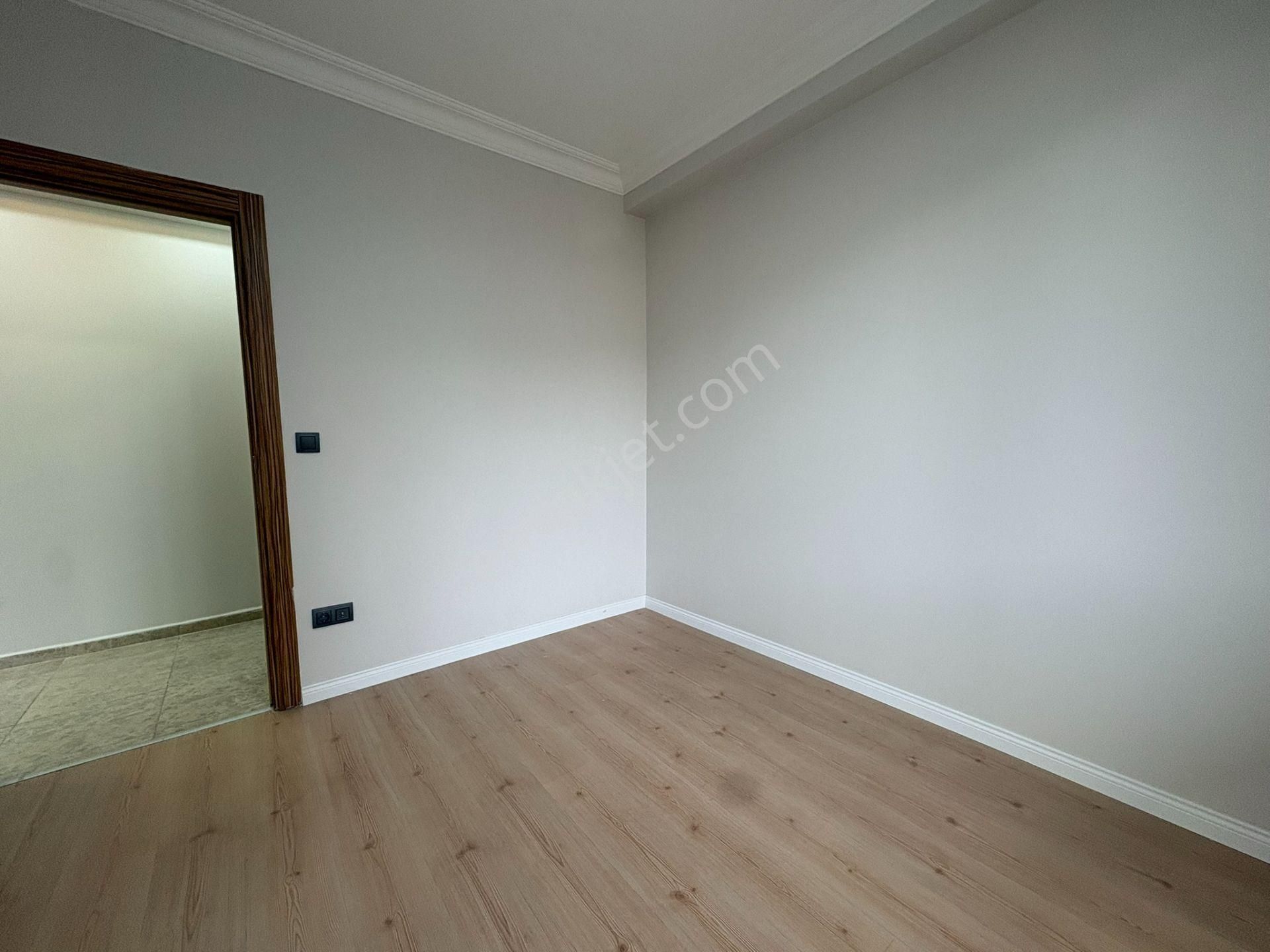 Değirmenyolunda Altıntepe Kızılaya Yakın 2+1 70 M² Net Kullanım - Görsel 20