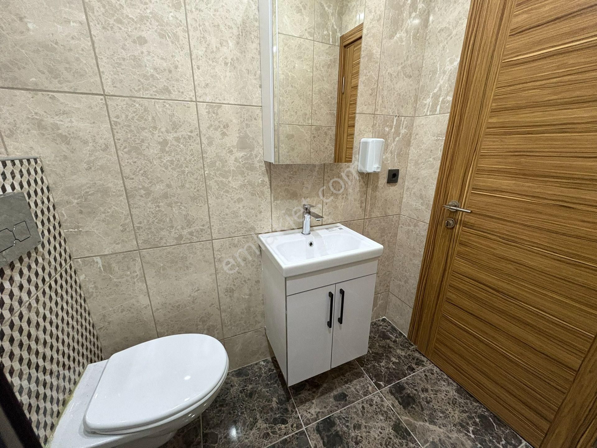 Değirmenyolunda Altıntepe Kızılaya Yakın 2+1 70 M² Net Kullanım - Görsel 25