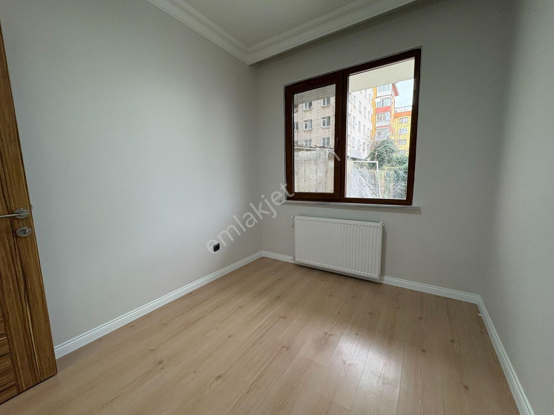 Değirmenyolunda Altıntepe Kızılaya Yakın 2+1 70 M² Net Kullanım - Görsel 12