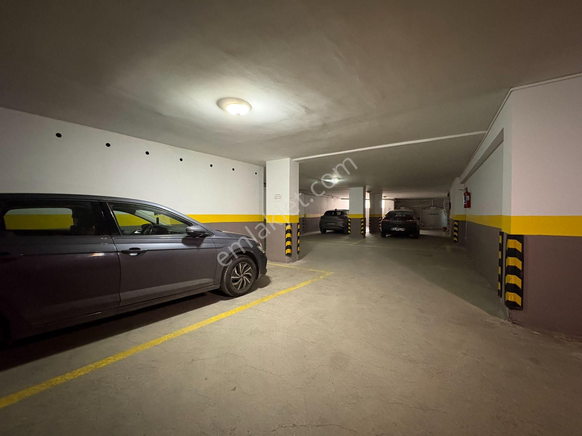 Değirmenyolunda Altıntepe Kızılaya Yakın 2+1 70 M² Net Kullanım - Görsel 28