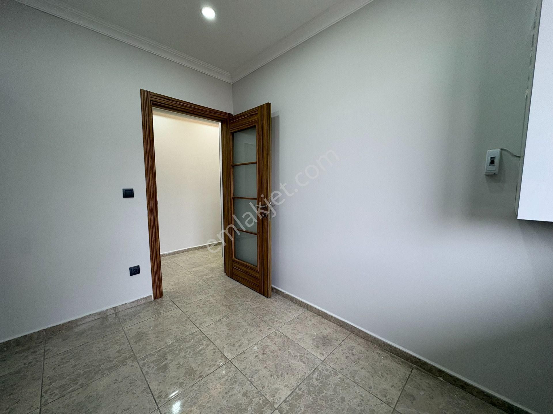 Değirmenyolunda Altıntepe Kızılaya Yakın 2+1 70 M² Net Kullanım - Görsel 9