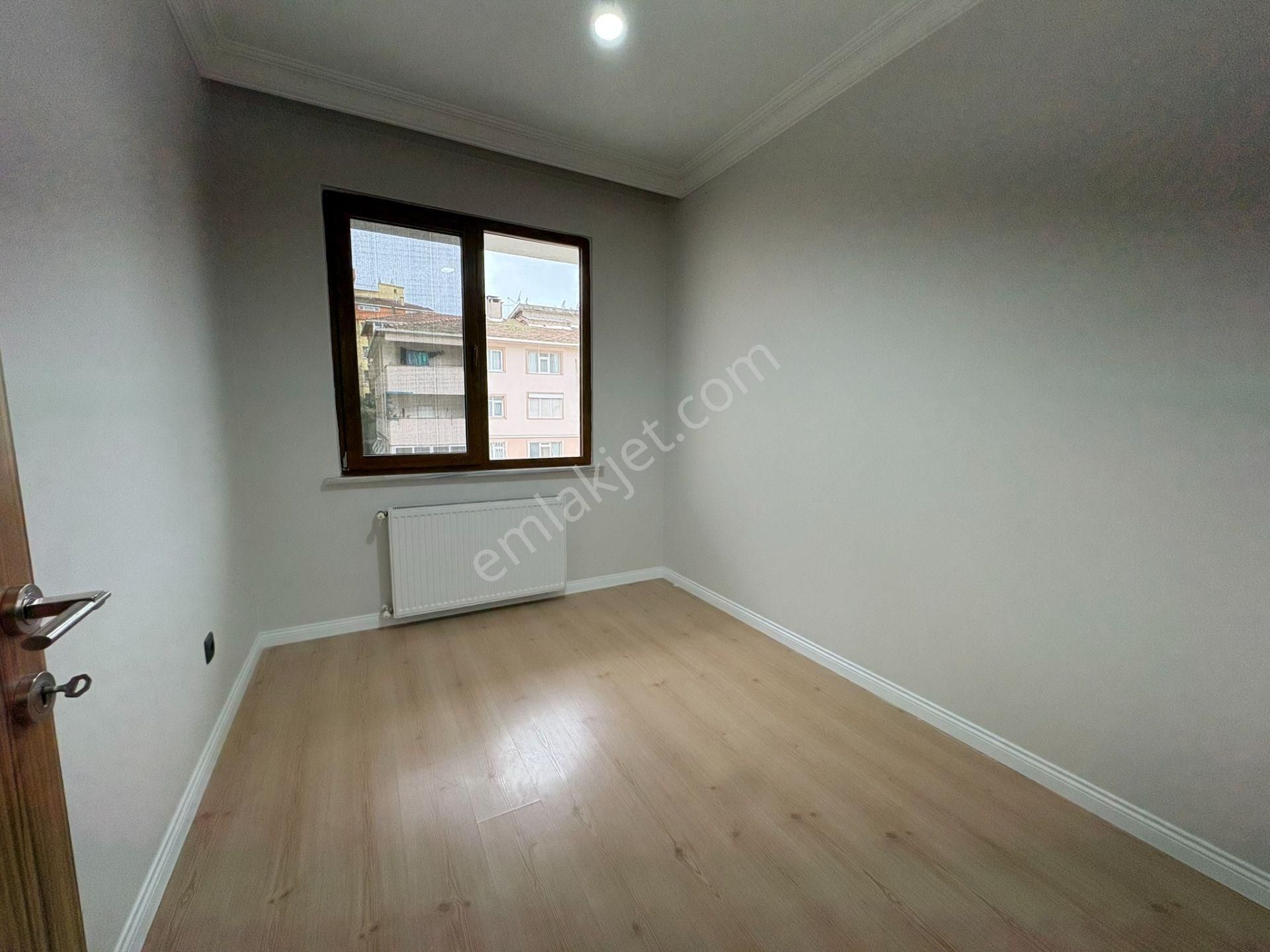 Değirmenyolunda Altıntepe Kızılaya Yakın 2+1 70 M² Net Kullanım - Görsel 11