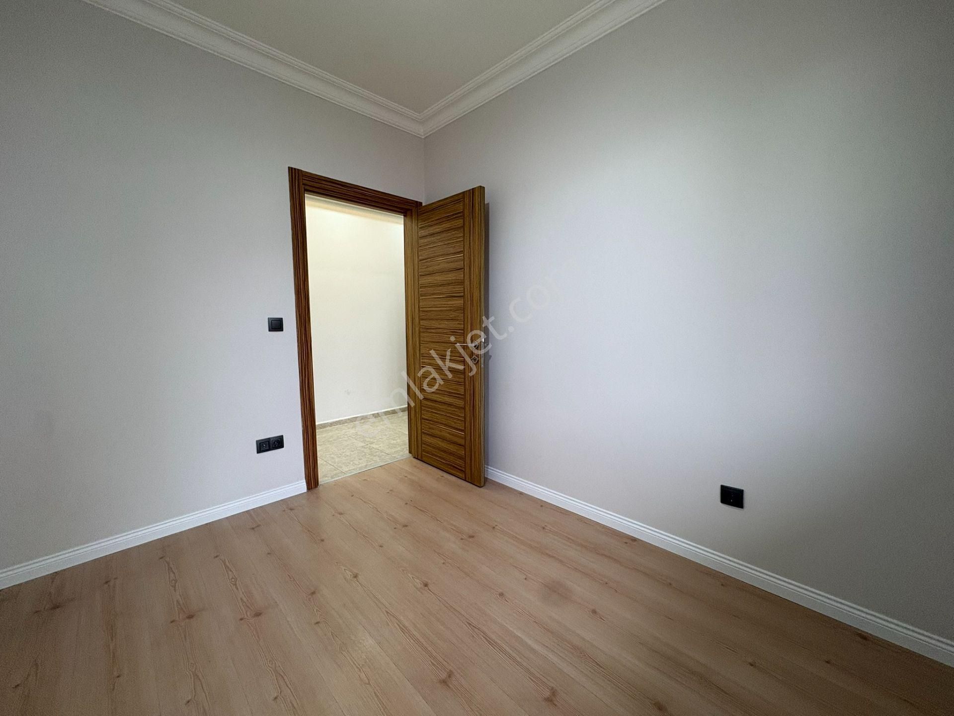 Değirmenyolunda Altıntepe Kızılaya Yakın 2+1 70 M² Net Kullanım - Görsel 13
