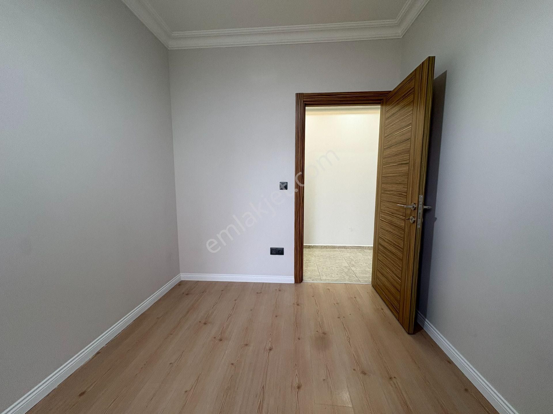 Değirmenyolunda Altıntepe Kızılaya Yakın 2+1 70 M² Net Kullanım - Görsel 15