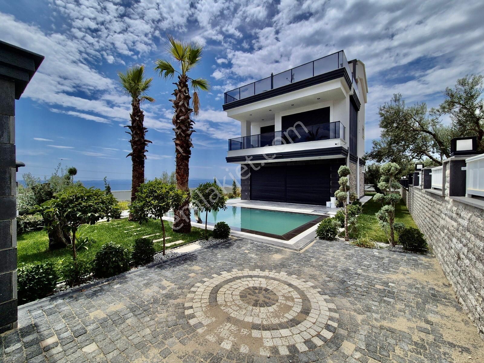 ▓karabuluttan▓deniz Manzaralı Jakuzi & Türk Hamamı & Havuzlu Sıfır Lüx Villa