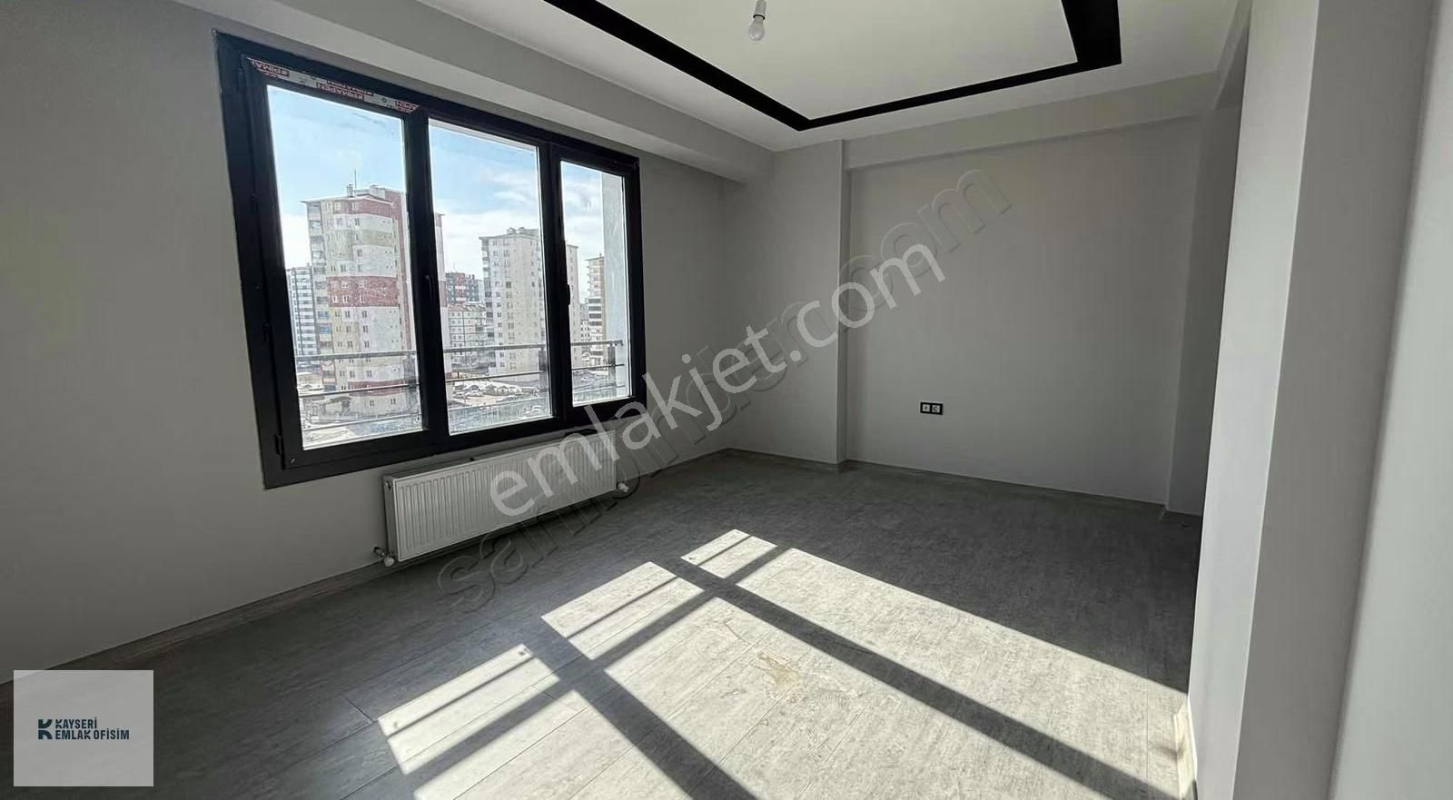 Hocaahmet Yesevi Mah. 2.5+1 Sıfır Daire - Görsel 3