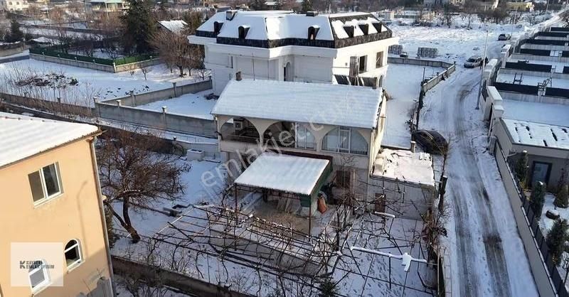 Muhteşem Konumu İle Erenköy Mahallesinde 1000 M² Arsa Ve 2+1 Ev - Görsel 12