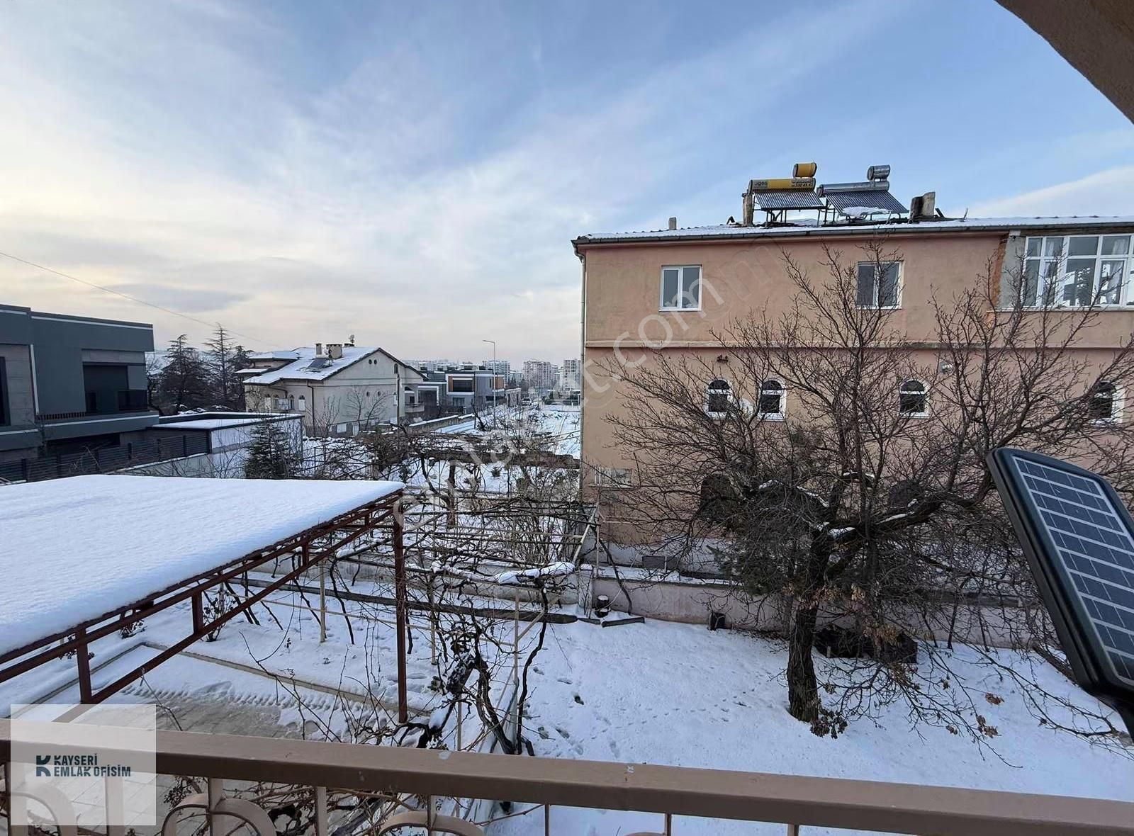 Muhteşem Konumu İle Erenköy Mahallesinde 1000 M² Arsa Ve 2+1 Ev - Görsel 29