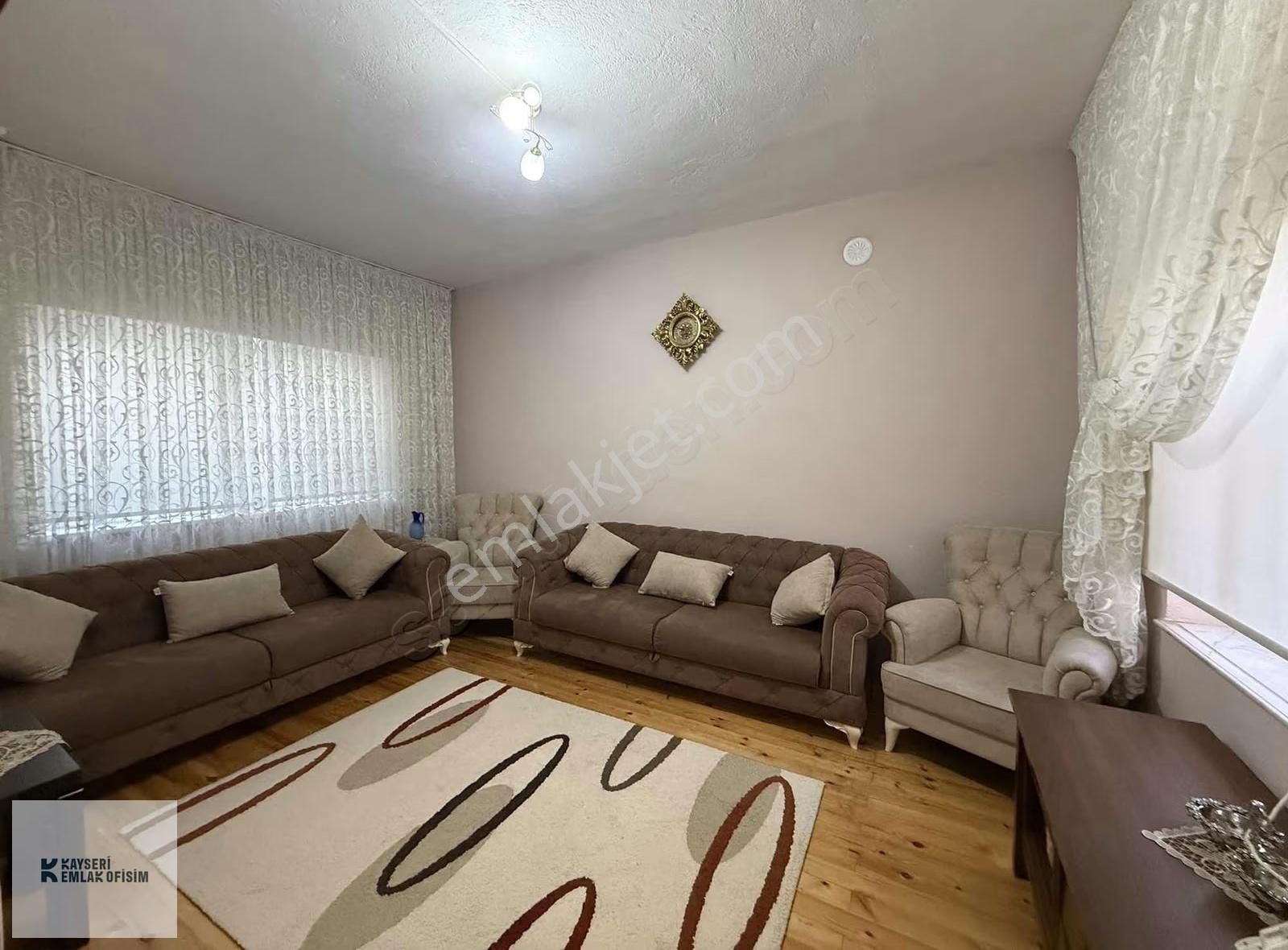 Muhteşem Konumu İle Erenköy Mahallesinde 1000 M² Arsa Ve 2+1 Ev - Görsel 5